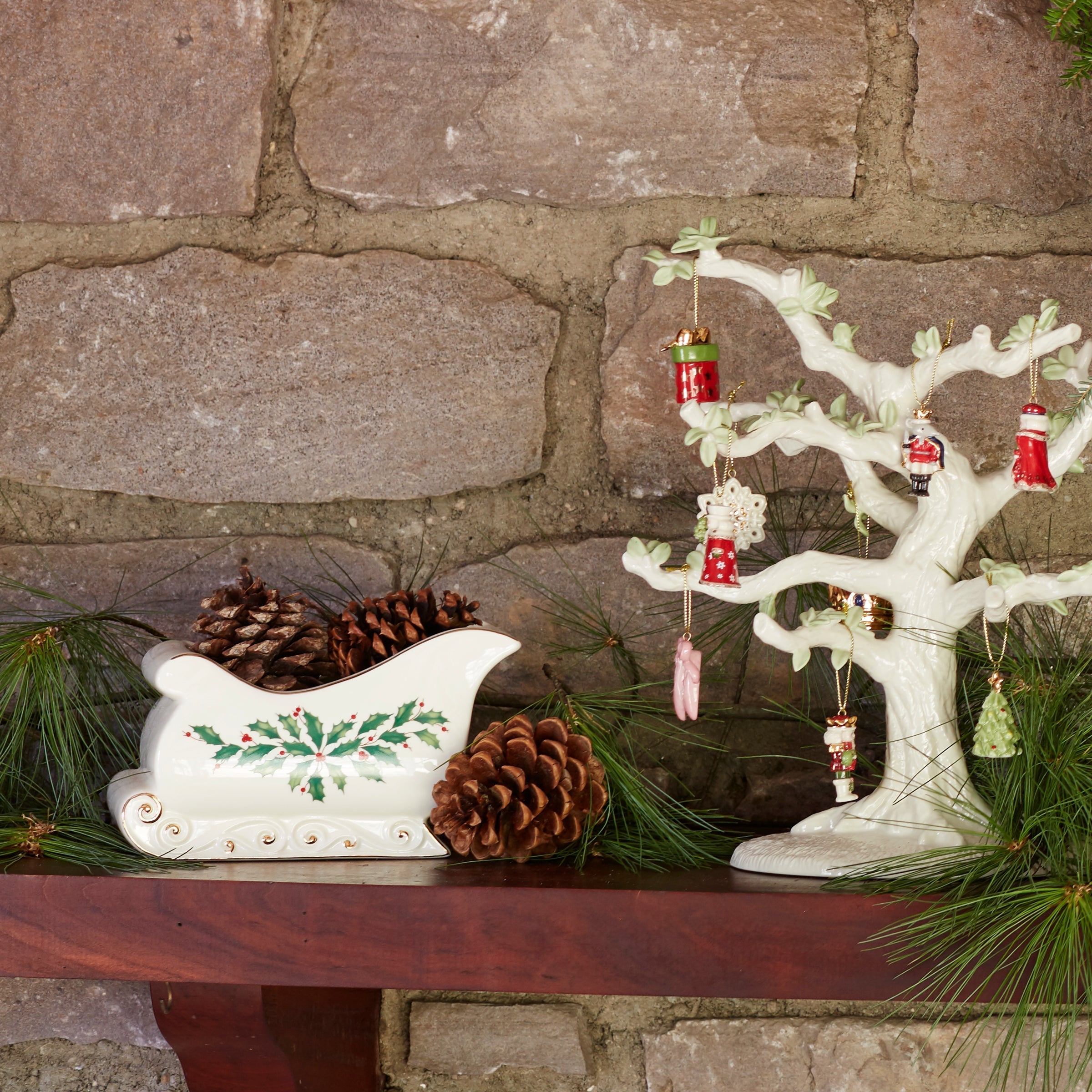 Lenox Premium Holiday Sleigh Candy Dish - Image 3