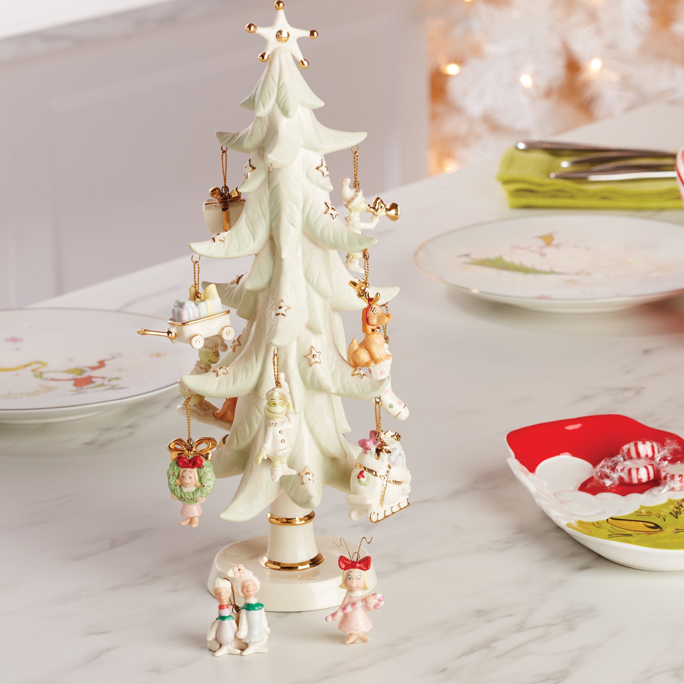 Lenox Premium How The Grinch Stole Christmas 12-Piece Mini Ornament Set - Image 5
