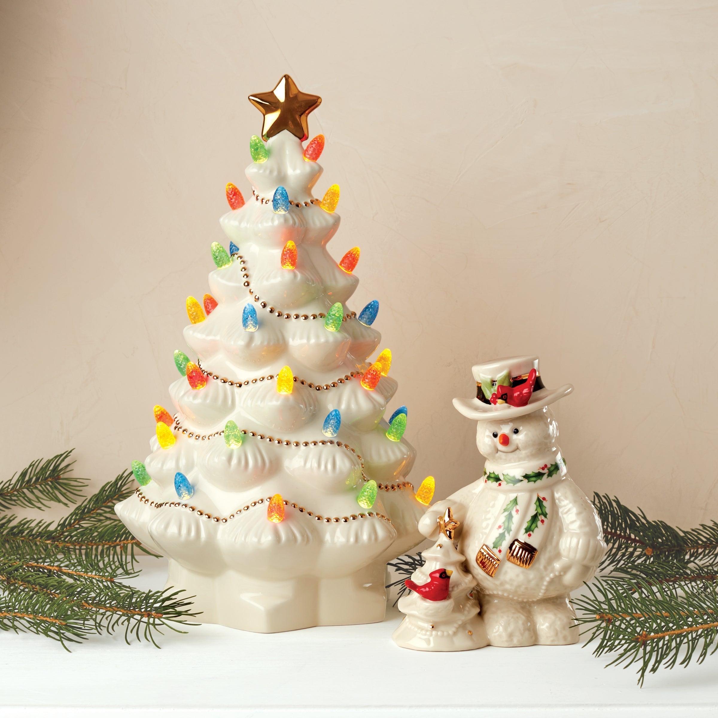 Lenox Premium Treasured Traditions Ivory Lit Tree - Image 3