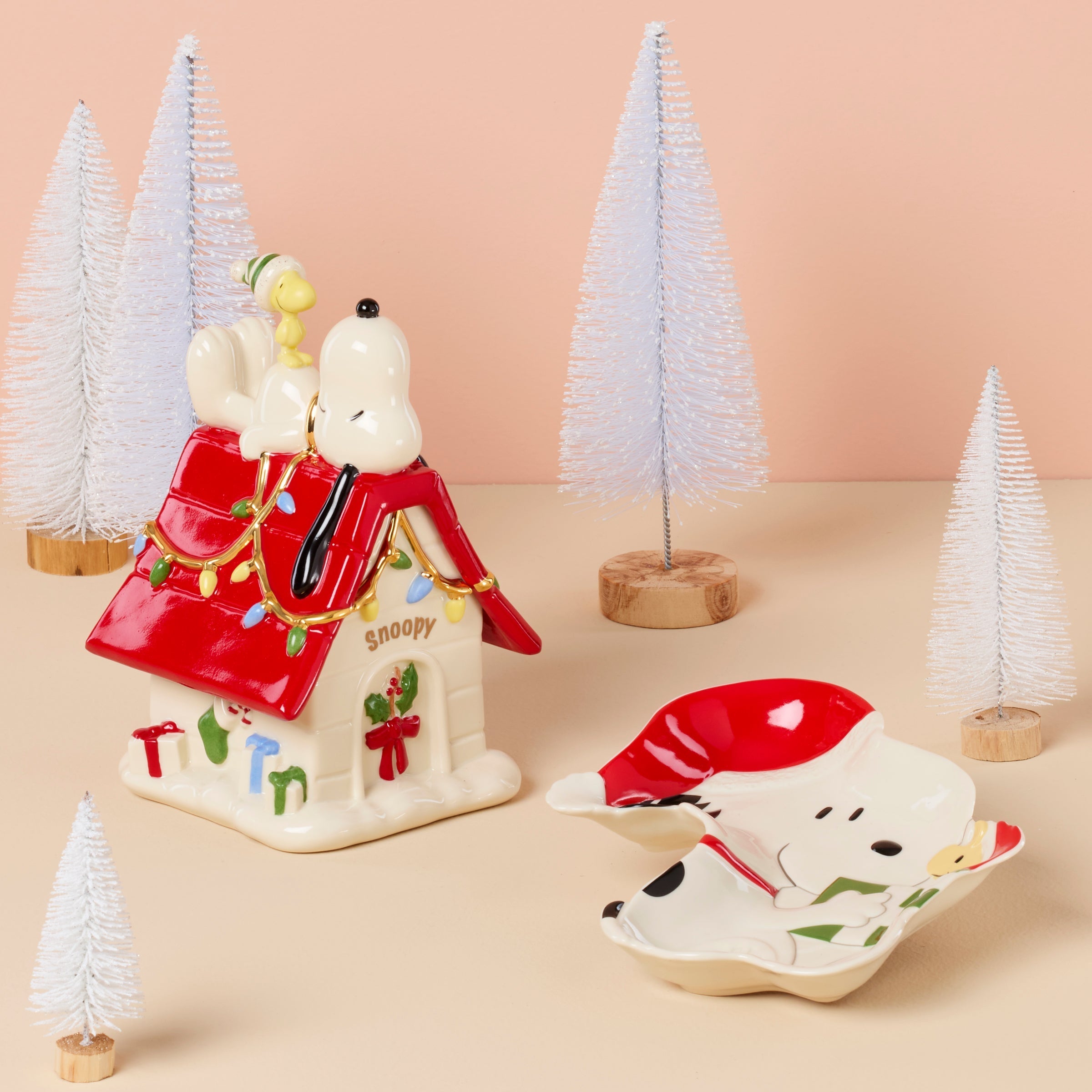 Lenox Premium Snoopy Christmas Covered Candy Dish - Image 7