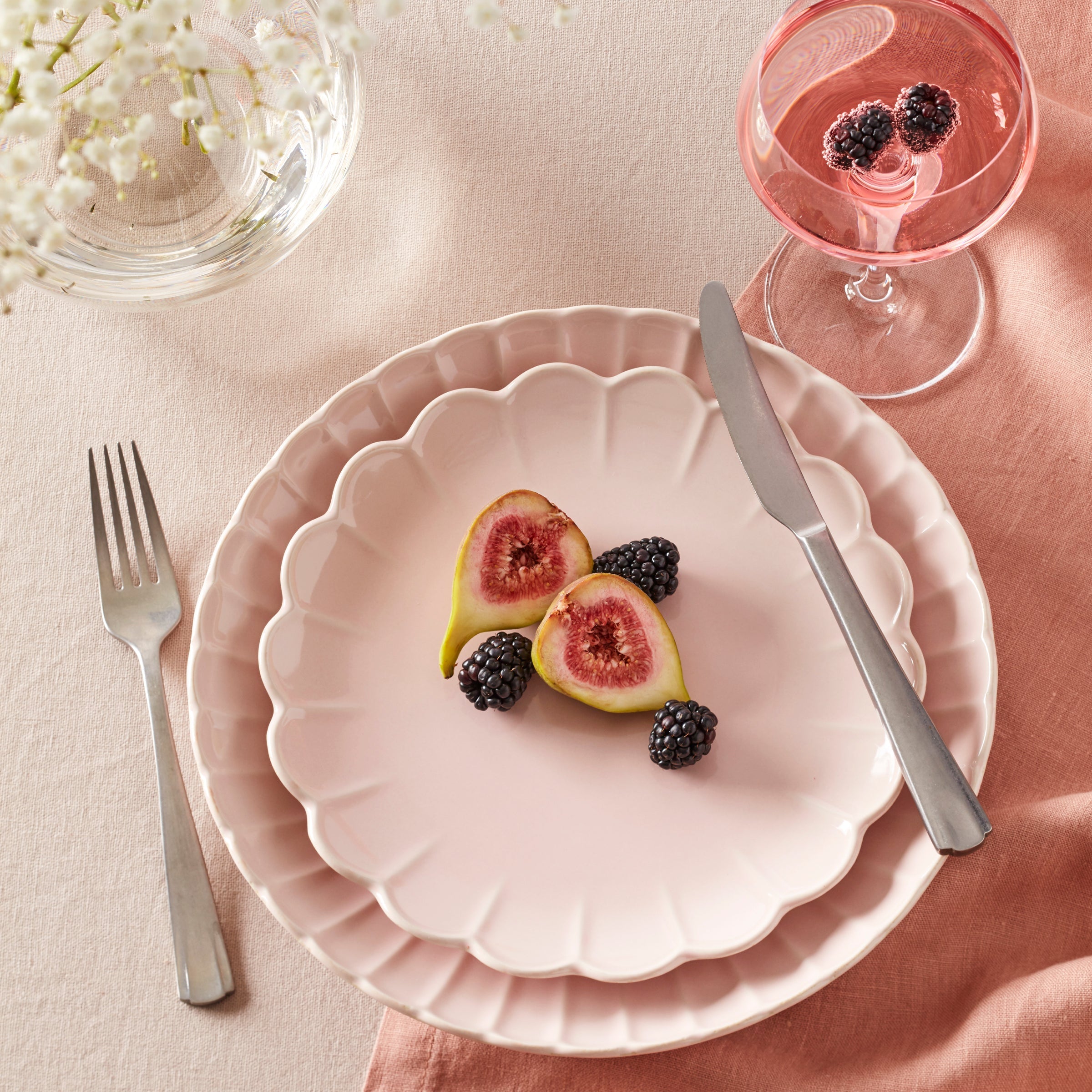 Lenox Premium French Perle Scallop Blush 12-Piece Dinnerware Set - Image 6