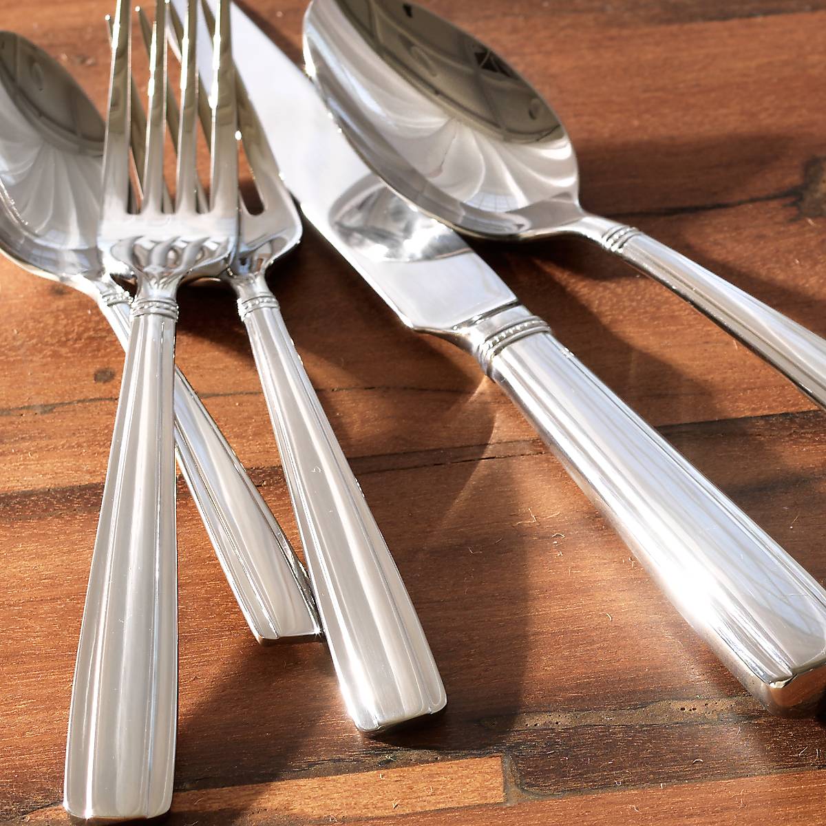 Lenox Premium Crescendo II 65-Piece Flatware Set - Image 3