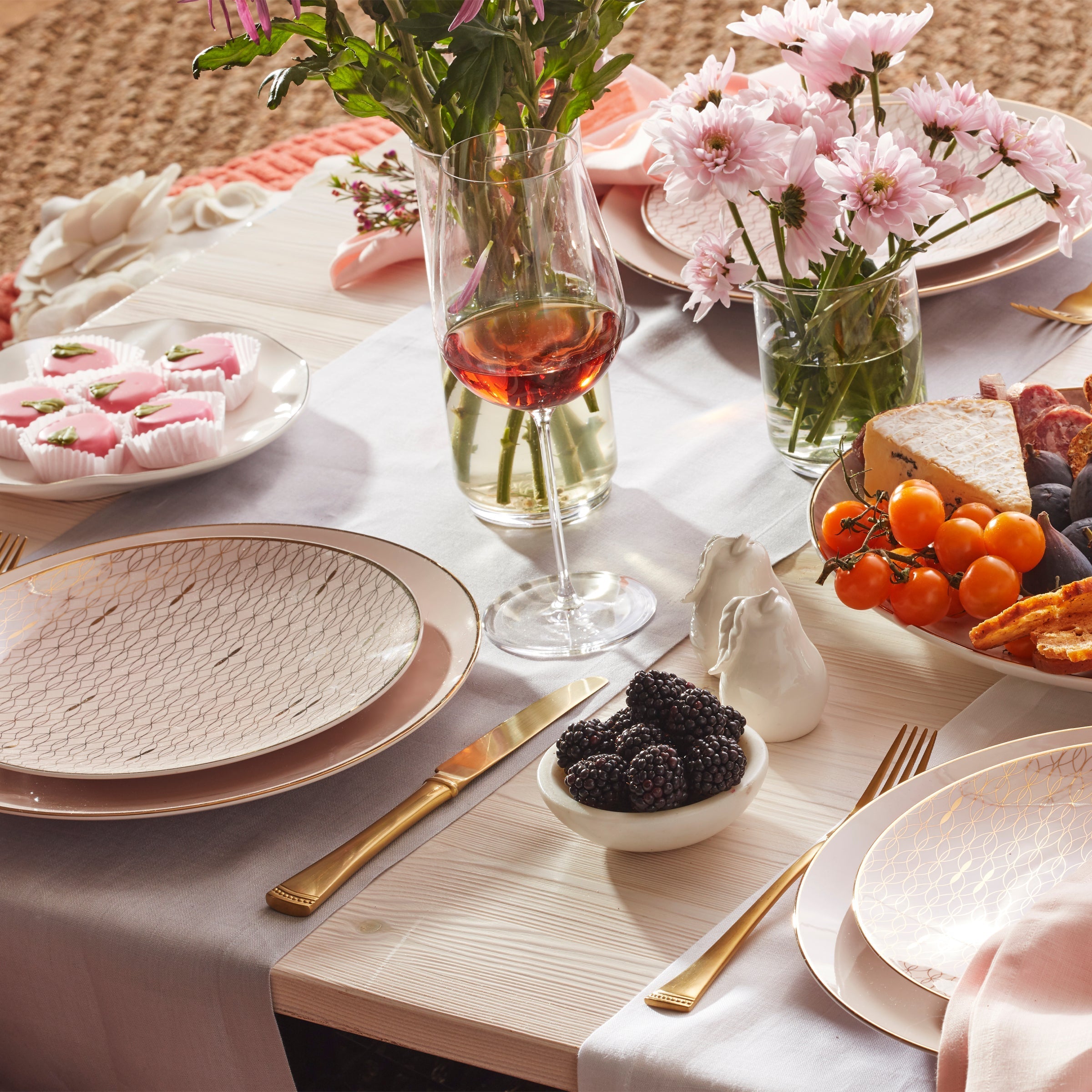 Lenox Premium Trianna Blush 12-Piece Dinnerware Set - Image 3