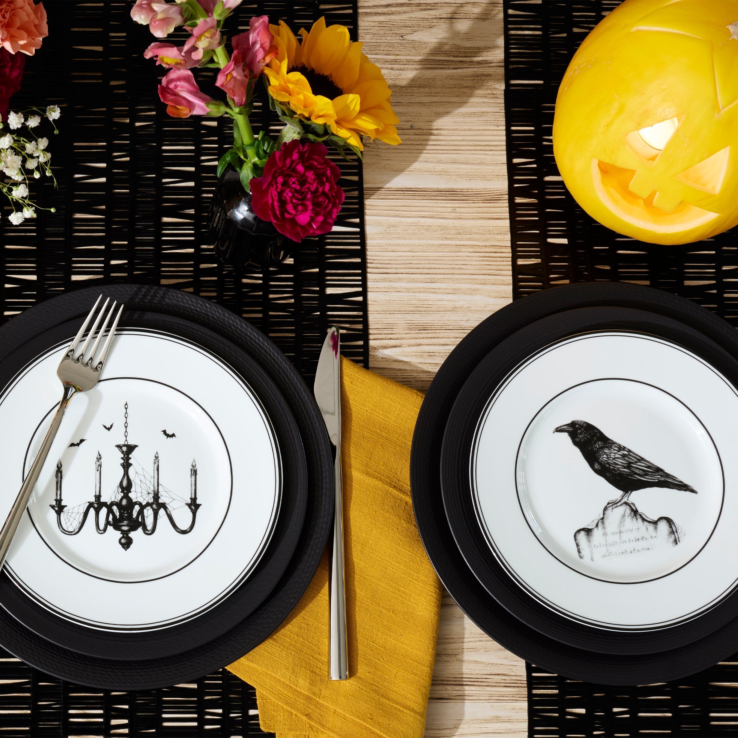 Lenox Premium Vintage Halloween Dessert Plates, Set of 4 - Image 6