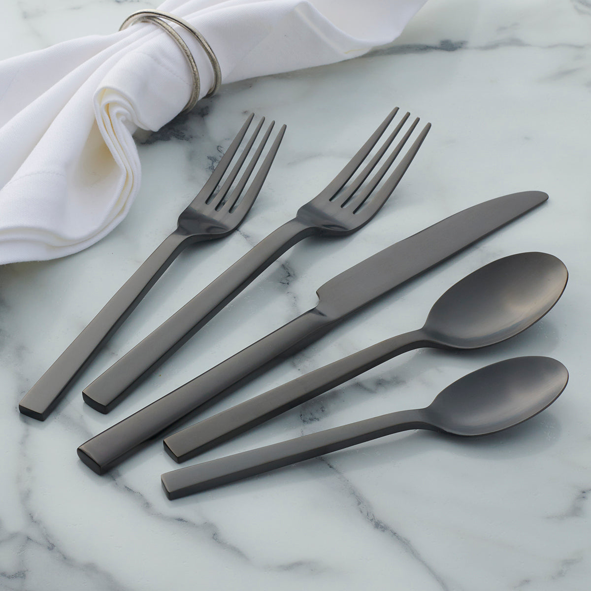 Lenox Premium Chefs Table Midnight Matte 20-Piece Flatware Set - Image 2