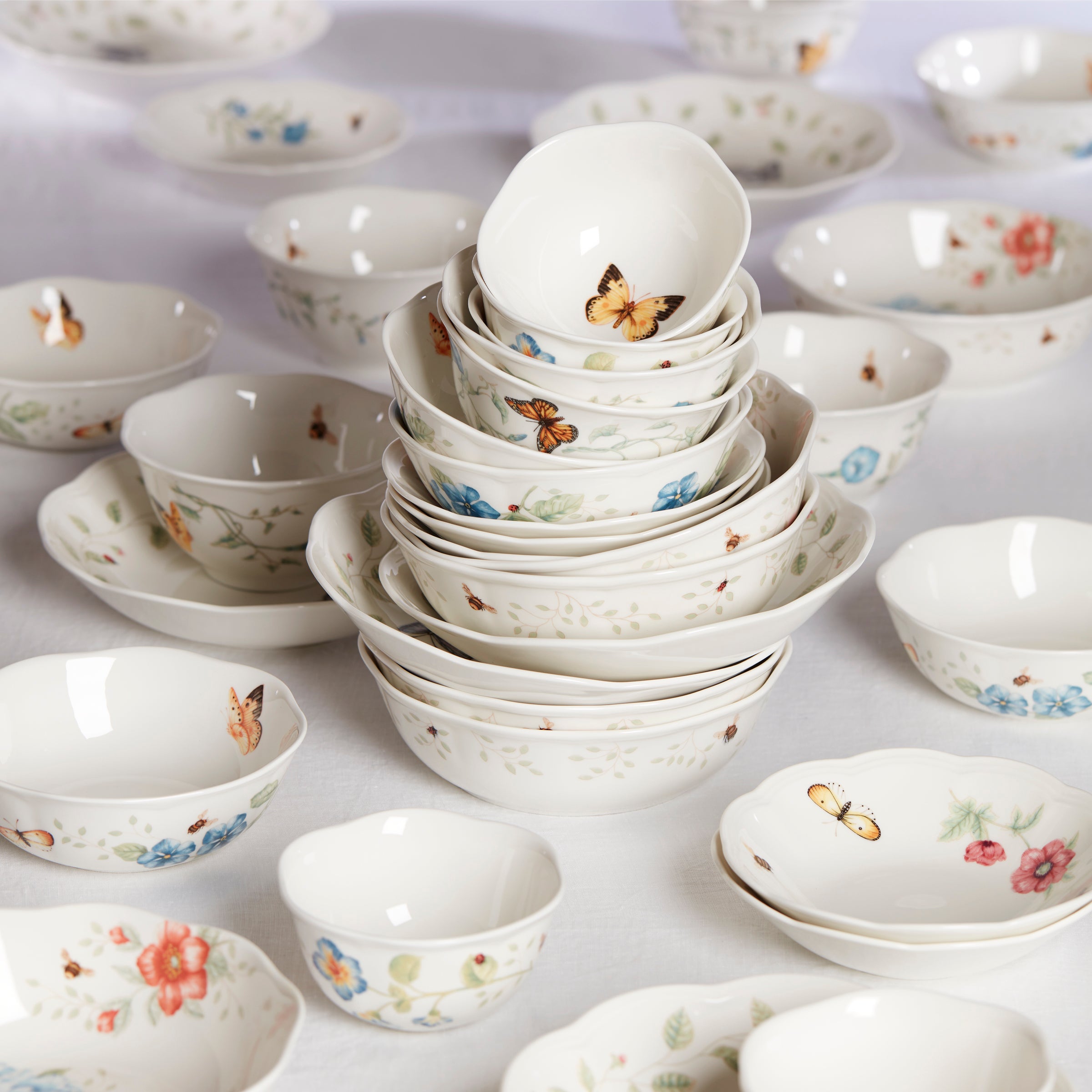 Lenox Premium Butterfly Meadow Dessert Bowl - Image 4