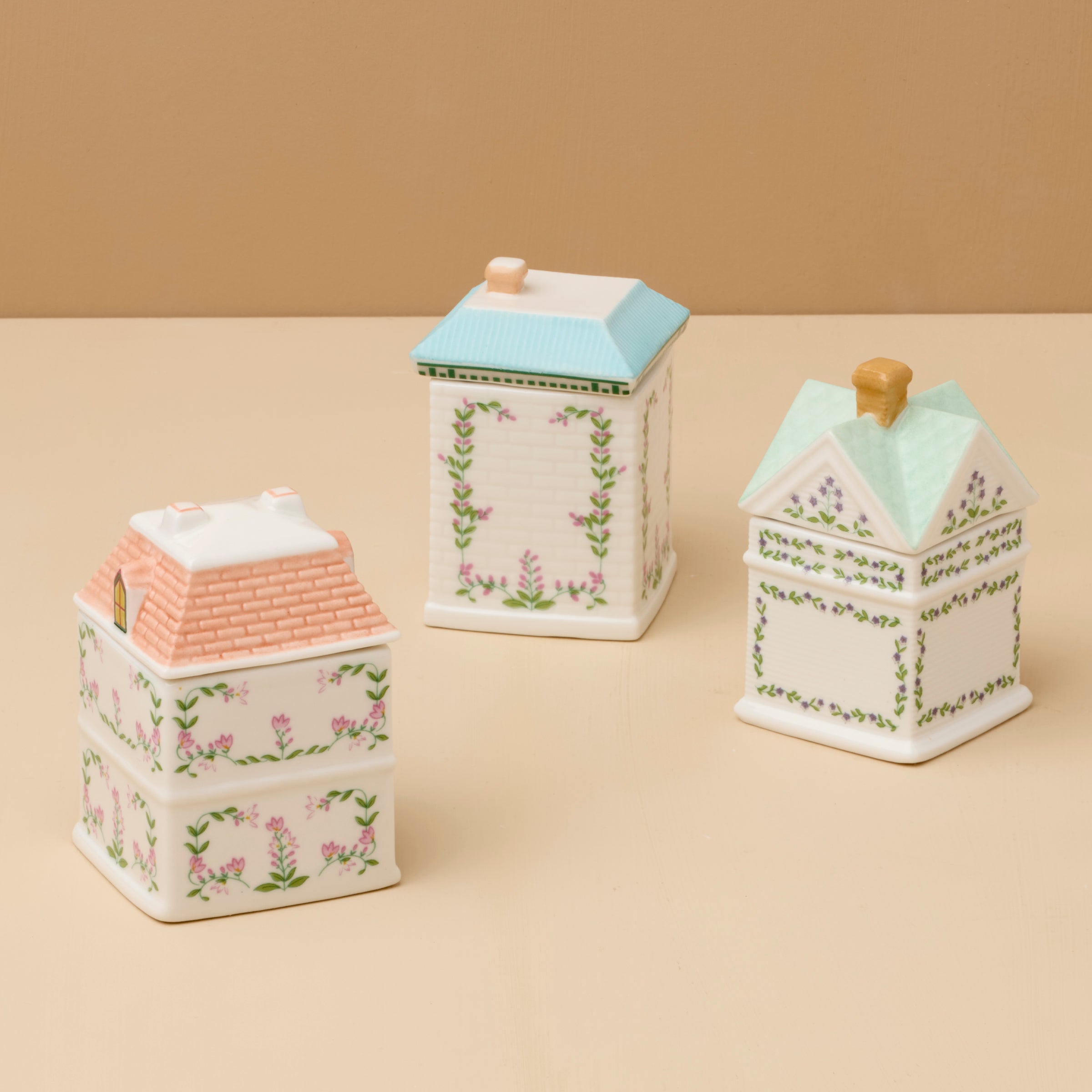 Lenox Premium Lenox Spice Village 3-Piece Italian Market Spice Jar Set - Image 2