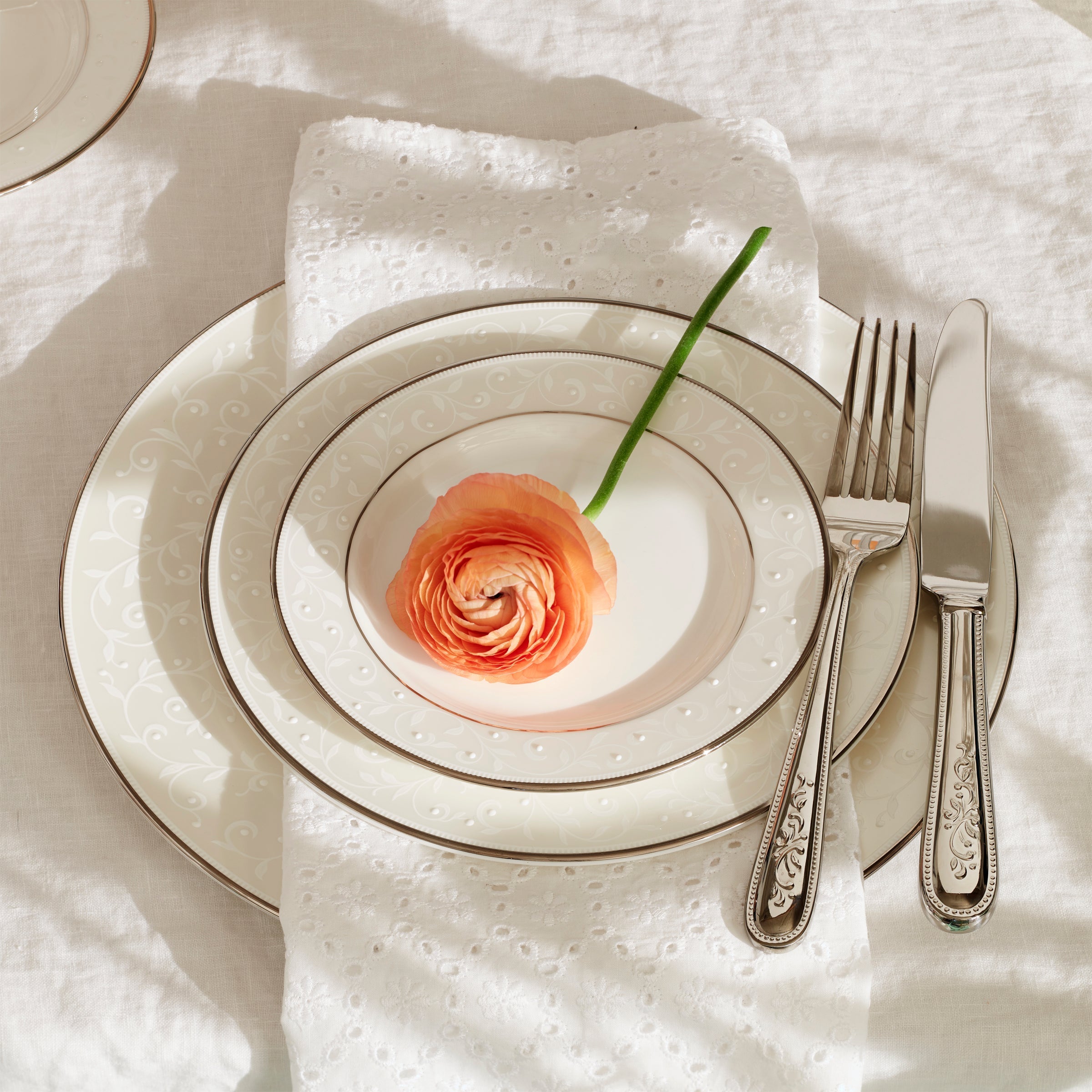 Lenox Premium Opal Innocence 5-Piece Place Setting - Image 7