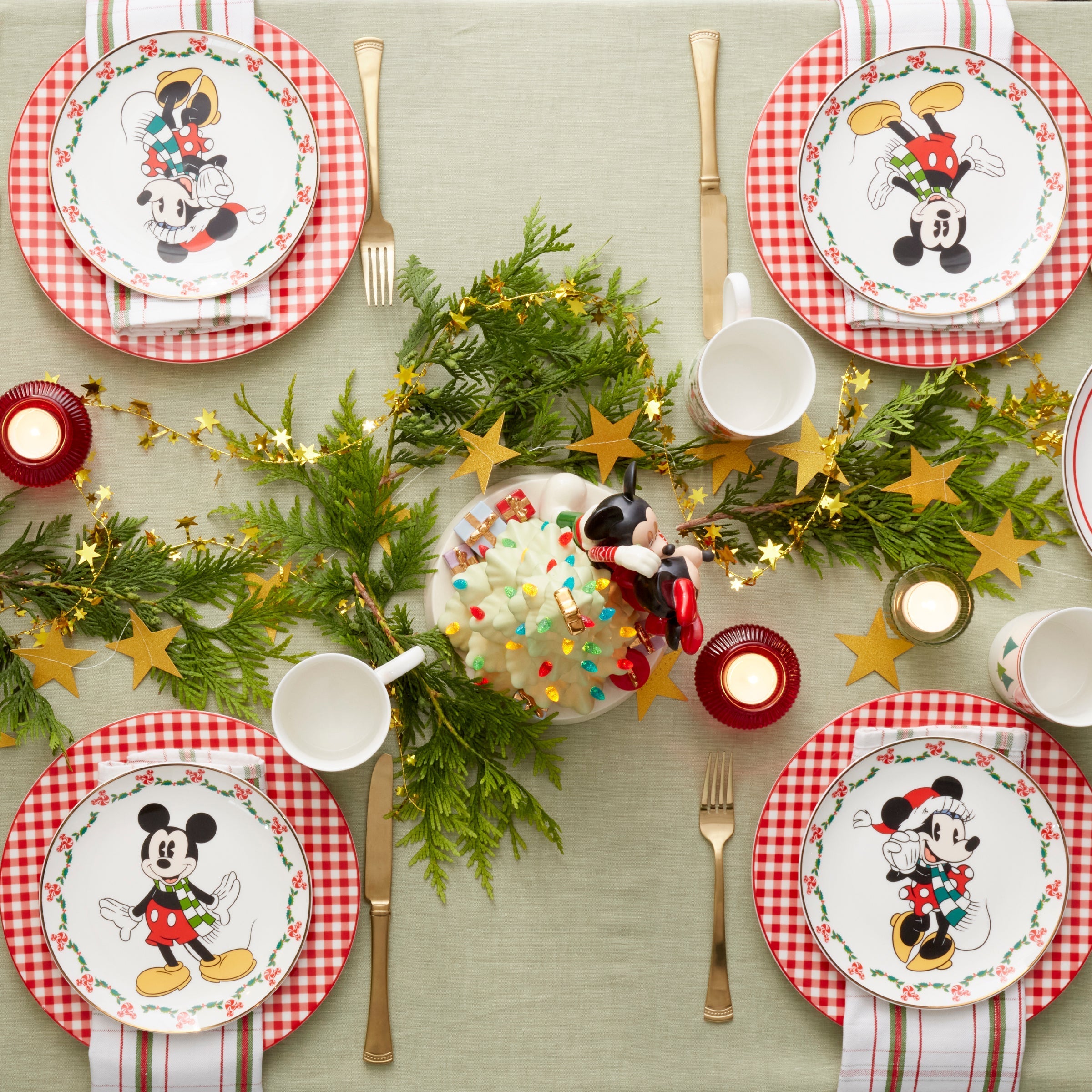 Lenox Premium Disney Holiday 12-Piece Dessert Set - Image 6