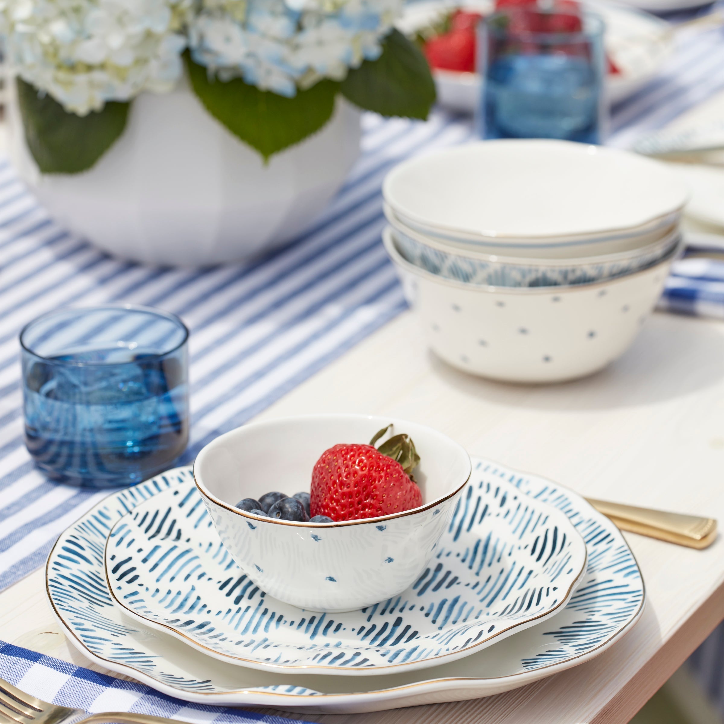 Lenox Premium Blue Bay 12-Piece Dinnerware Set - Image 3
