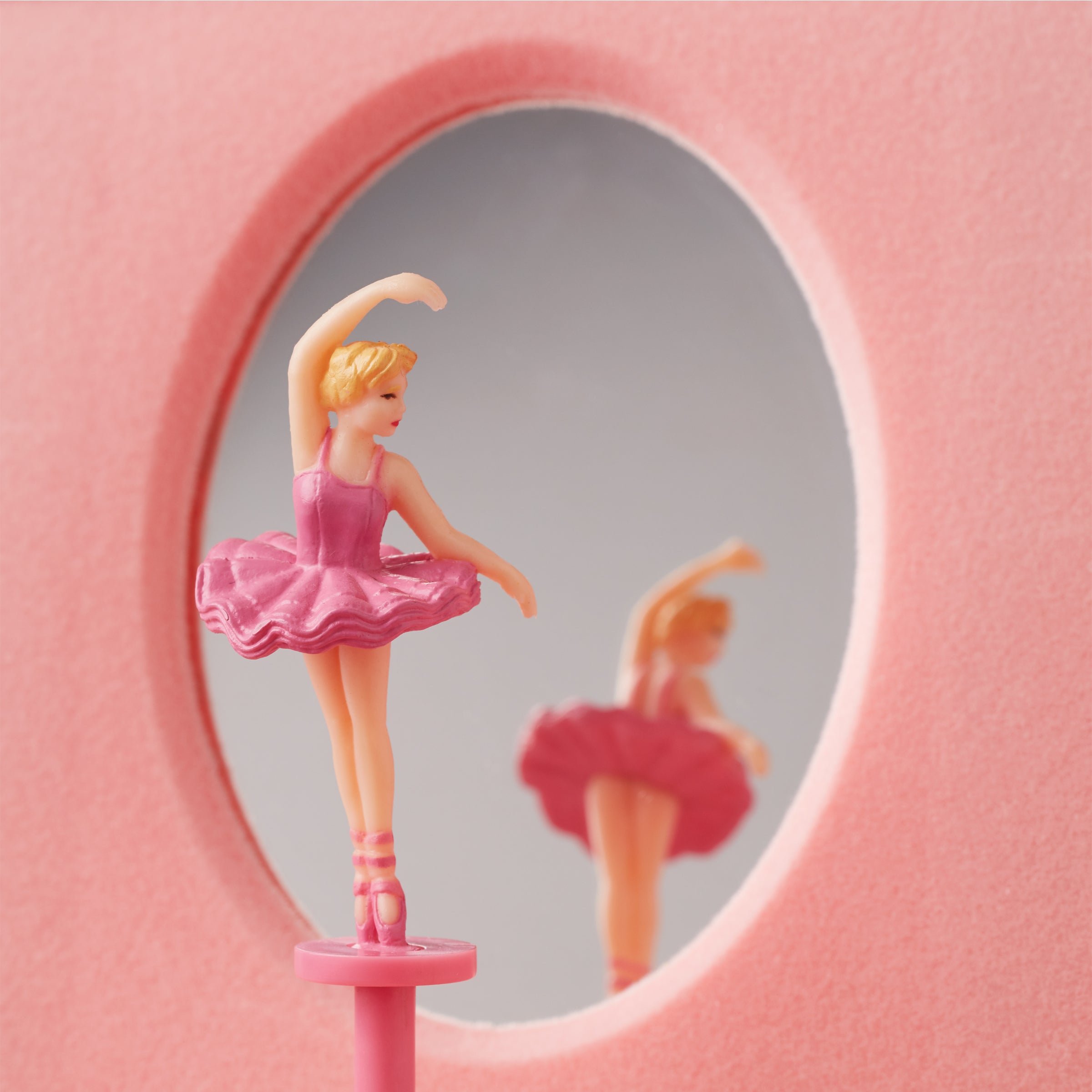 Lenox Premium Childhood Memories Musical Ballerina Jewelry Box - Image 4