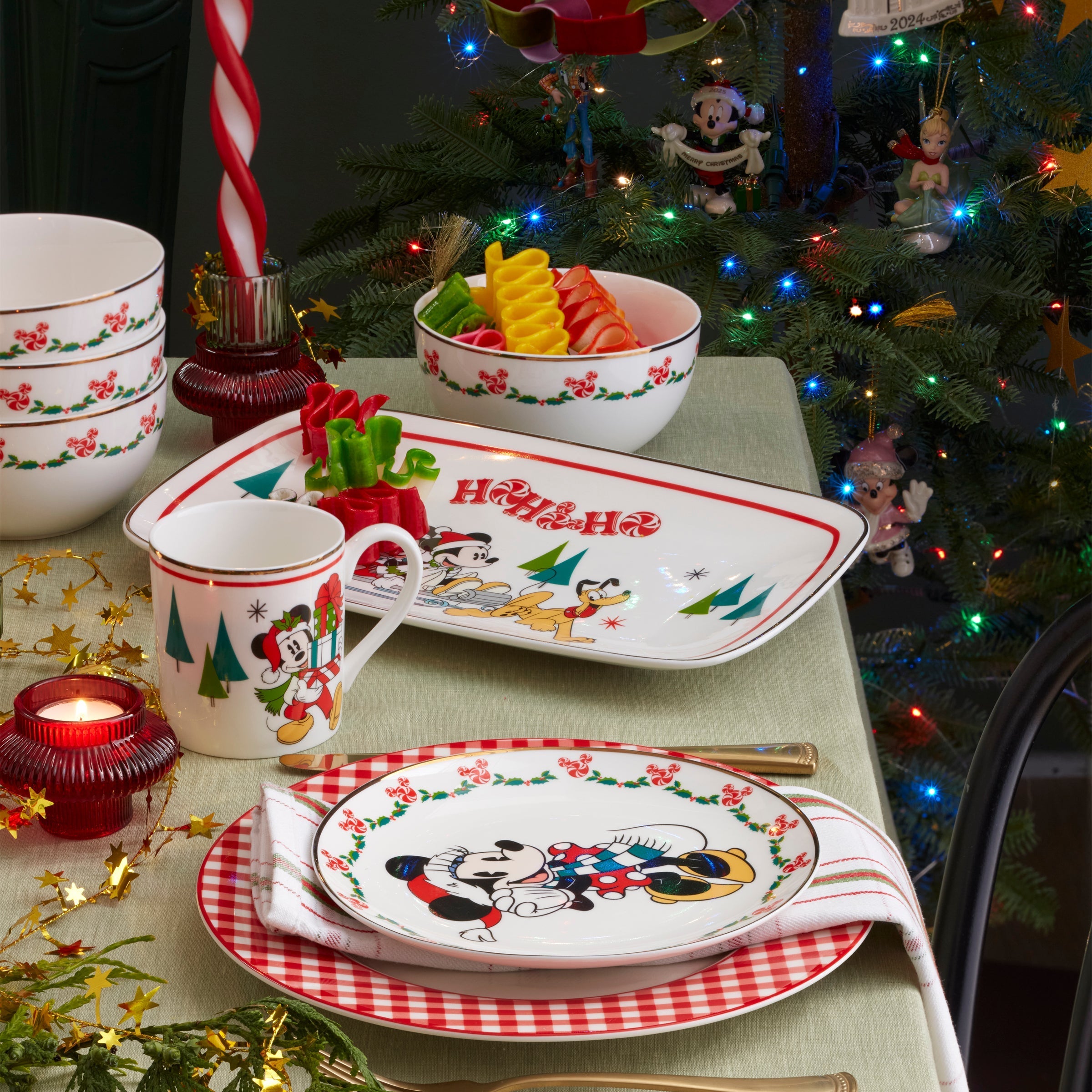 Lenox Premium Disney Holiday Hors d'Oeuvres Tray - Image 3