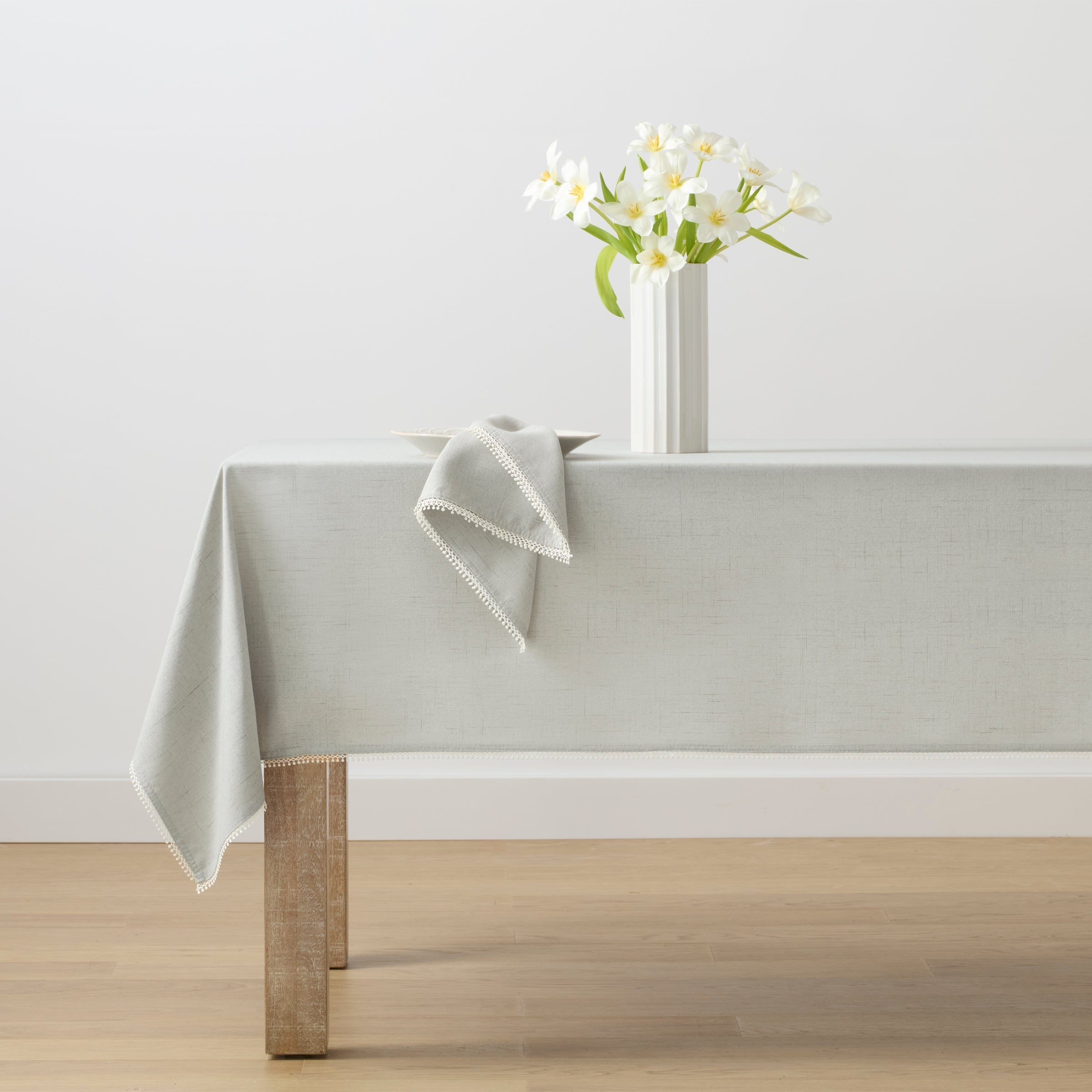 Lenox Premium French Perle Dove Grey 60x84 Tablecloth - Image 3