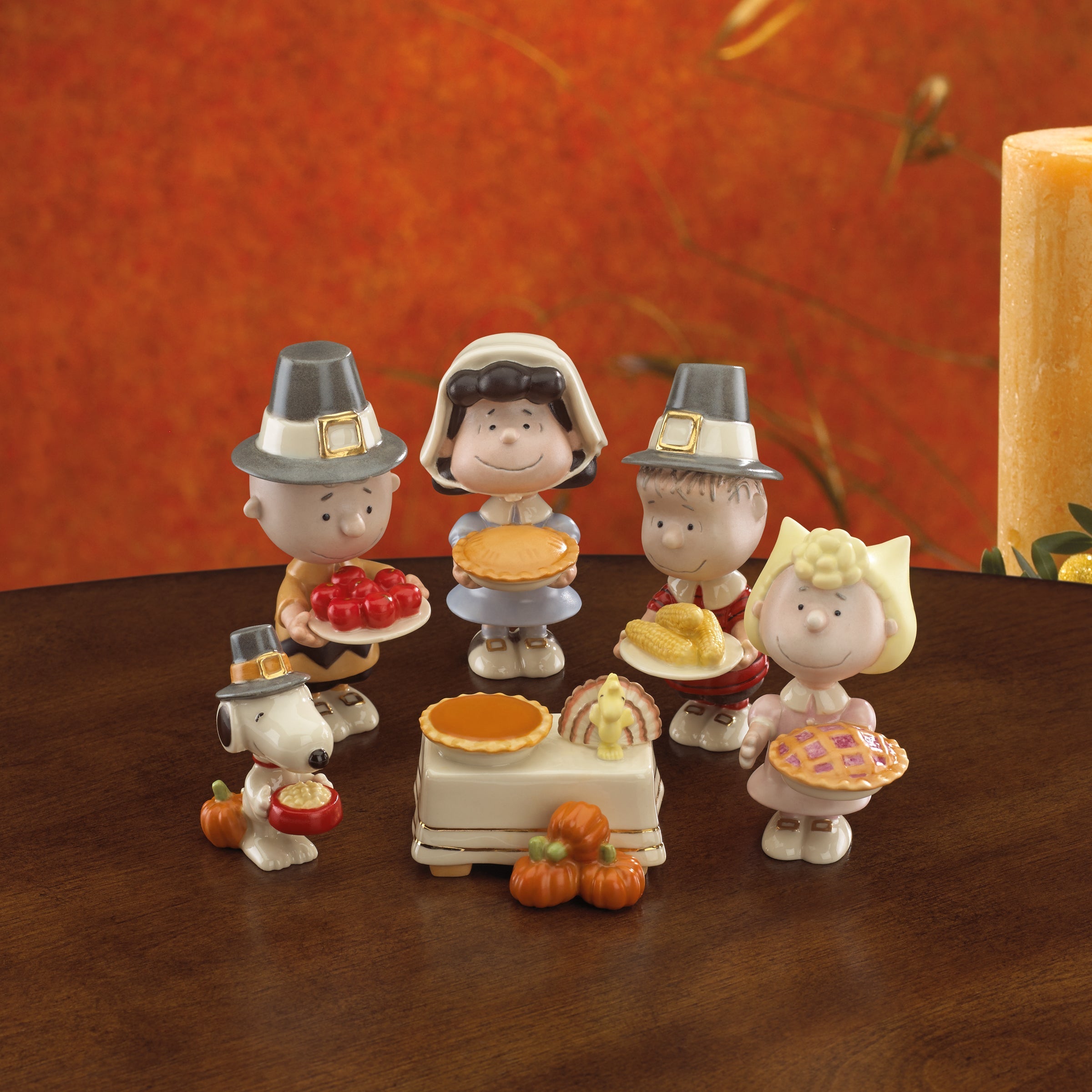 Lenox Premium Peanuts Thanksgiving 6-Piece Figurine Set - Image 4