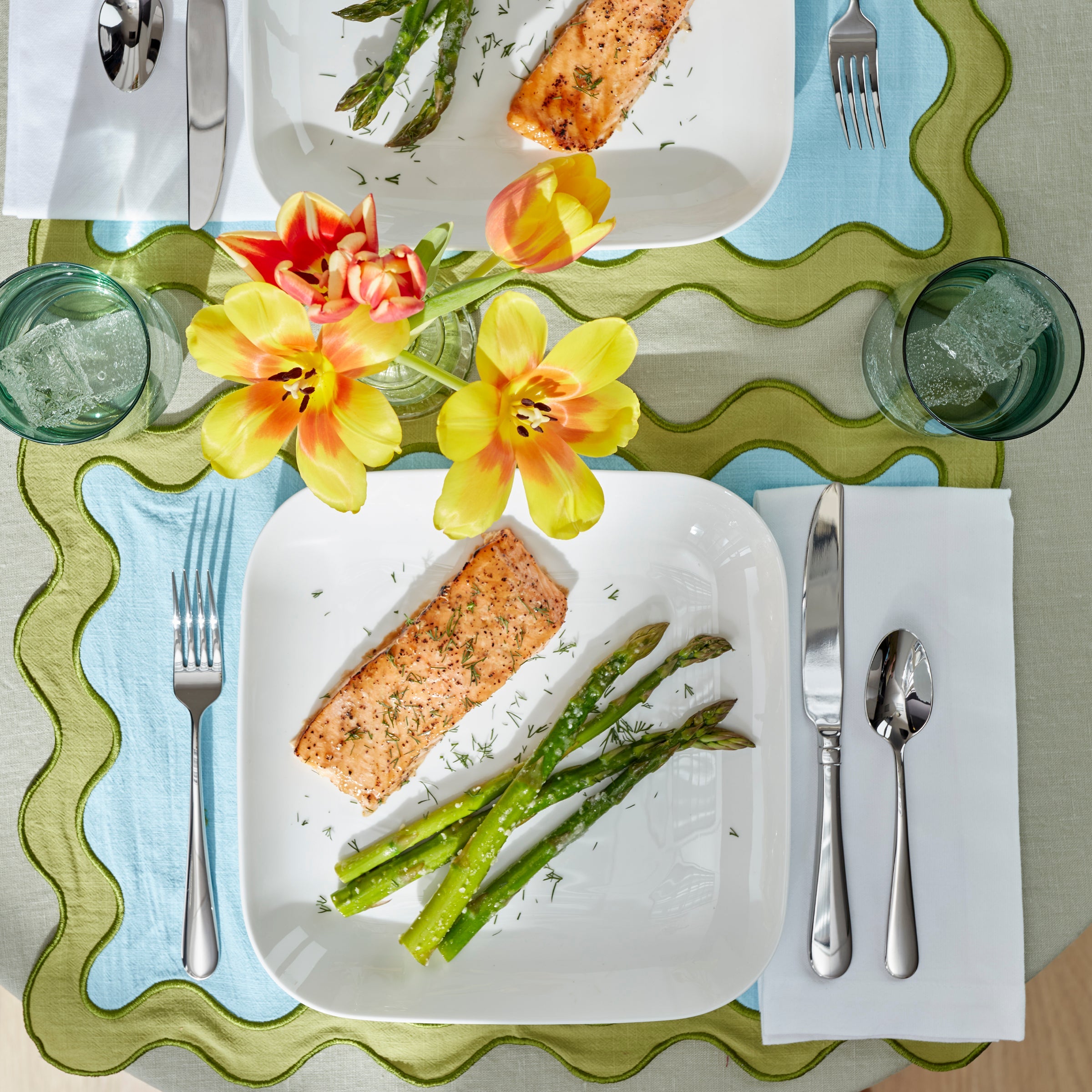 Lenox Premium Studio 1414 Square 16-Piece Dinnerware Set - Image 7