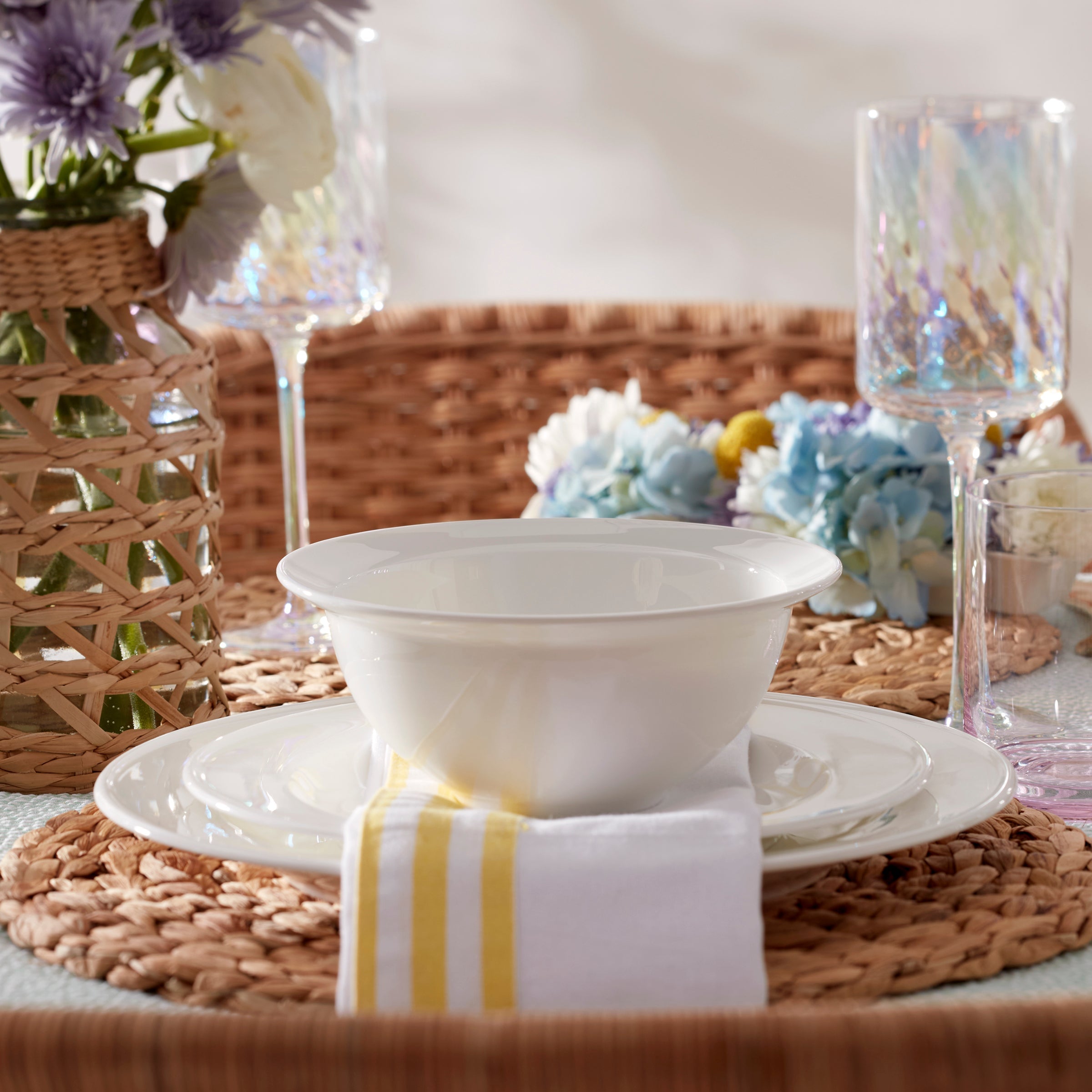 Lenox Premium Studio 1414 Rimmed 16-Piece Dinnerware Set - Image 6
