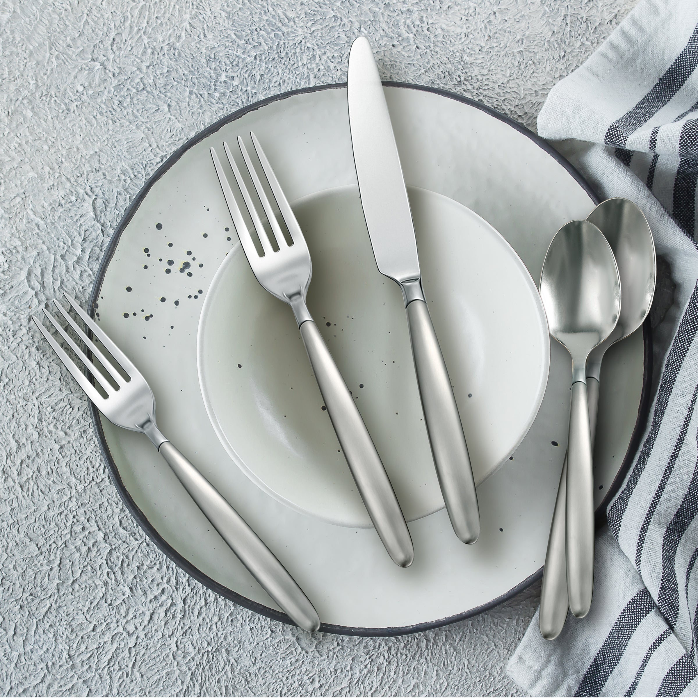 Lenox Premium Tidal Frosted 30-Piece Flatware Set - Image 3
