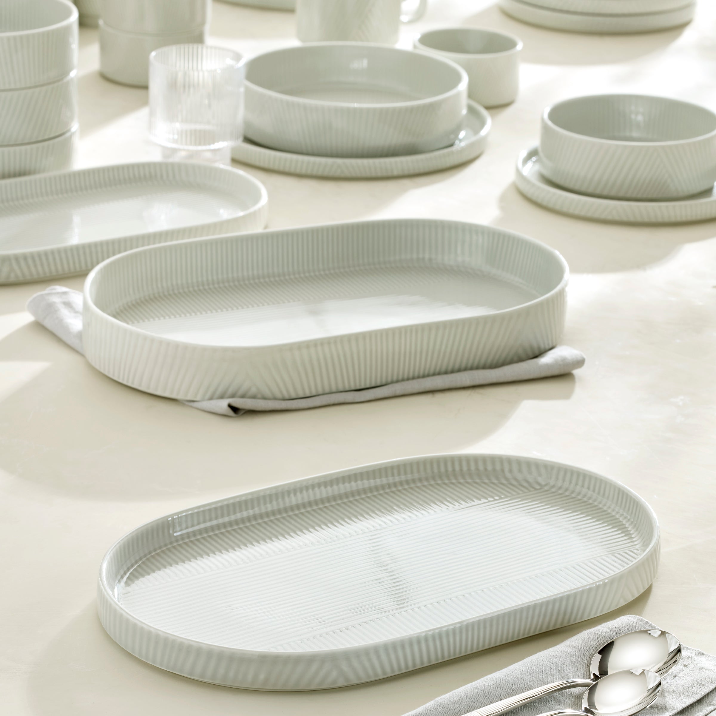 Lenox Premium Modulus Vapor 2-Piece Serving Set - Image 3