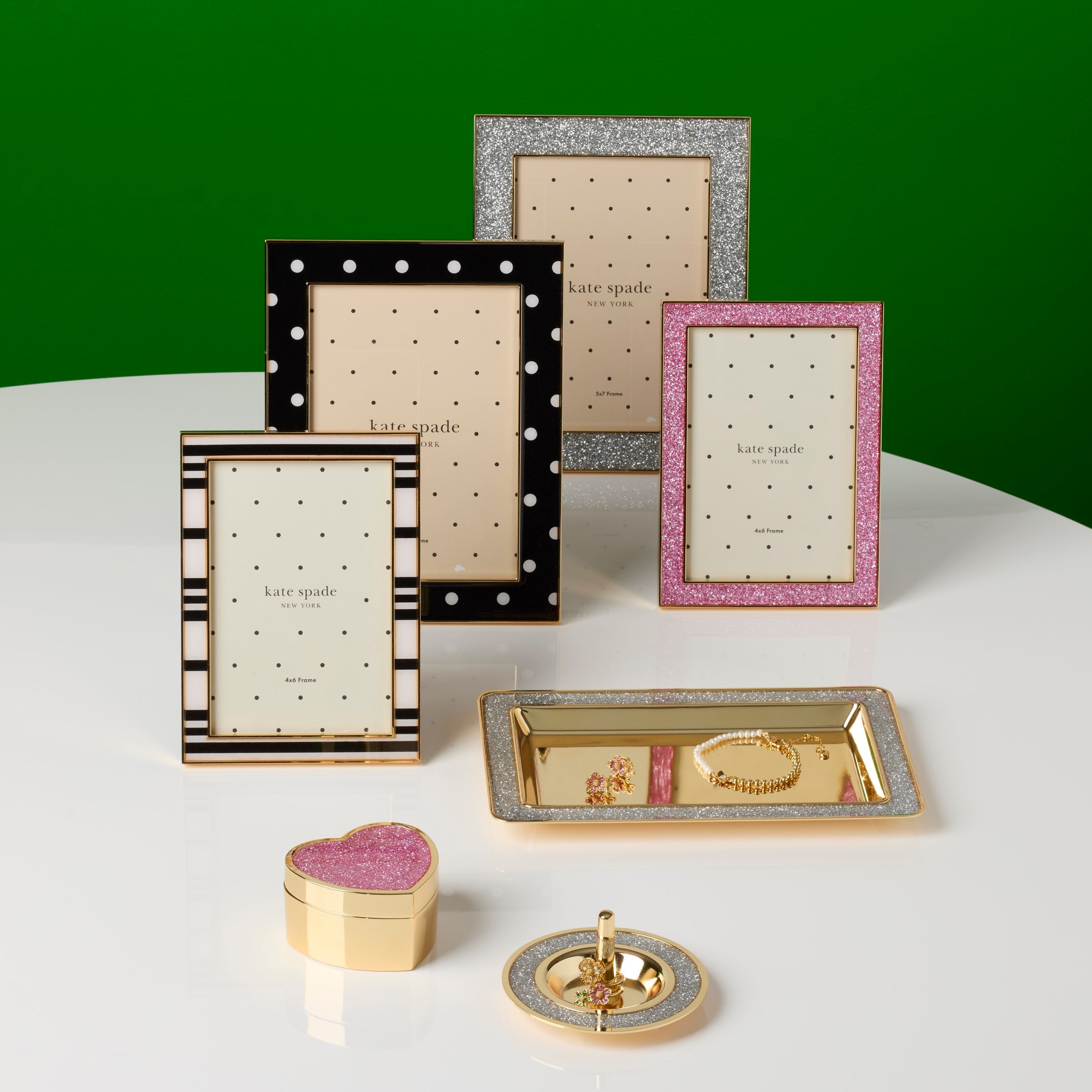 Lenox Premium Sitting Pretty Dot 5x7 Photo Frame - Image 4