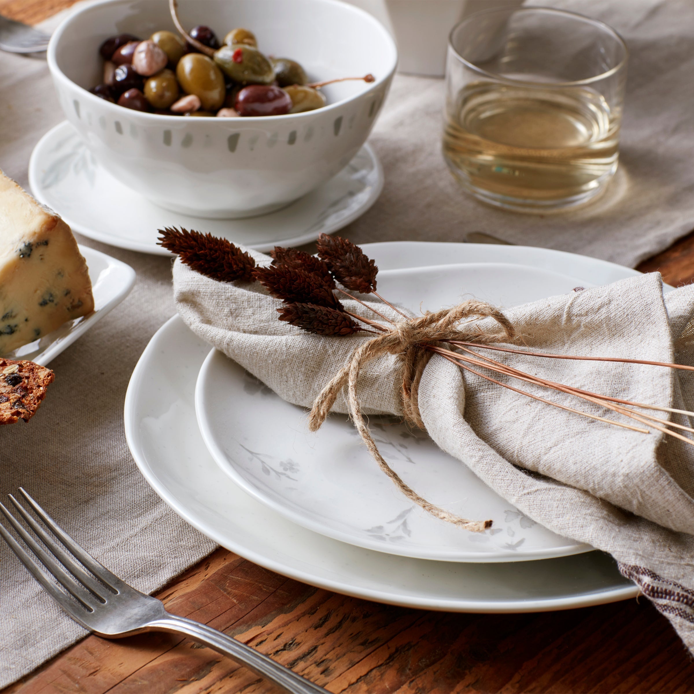 Lenox Premium Oyster Bay 12-Piece Dinnerware Set - Image 3