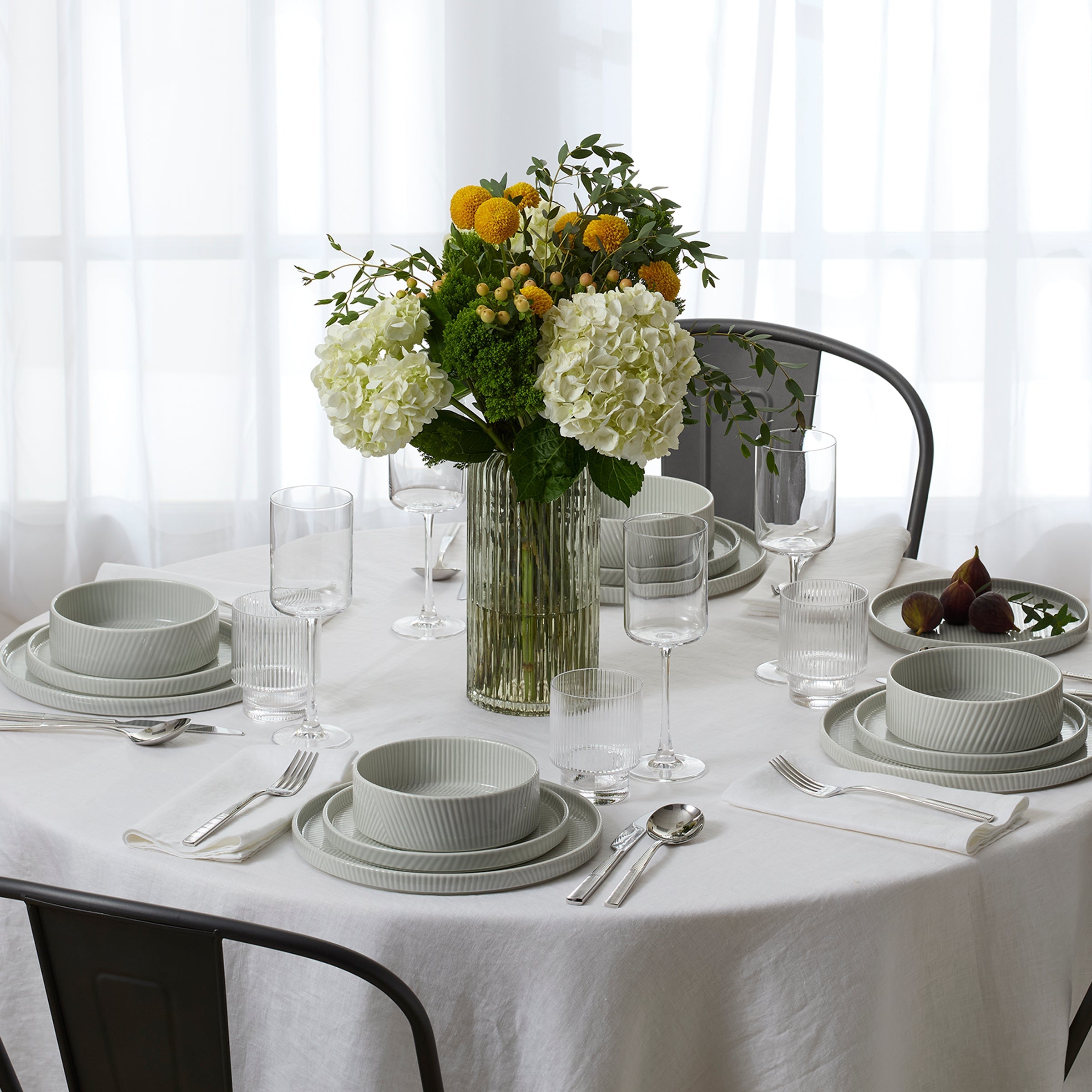 Lenox Premium Modulus Vapor 18-Piece Dinnerware Set - Image 4