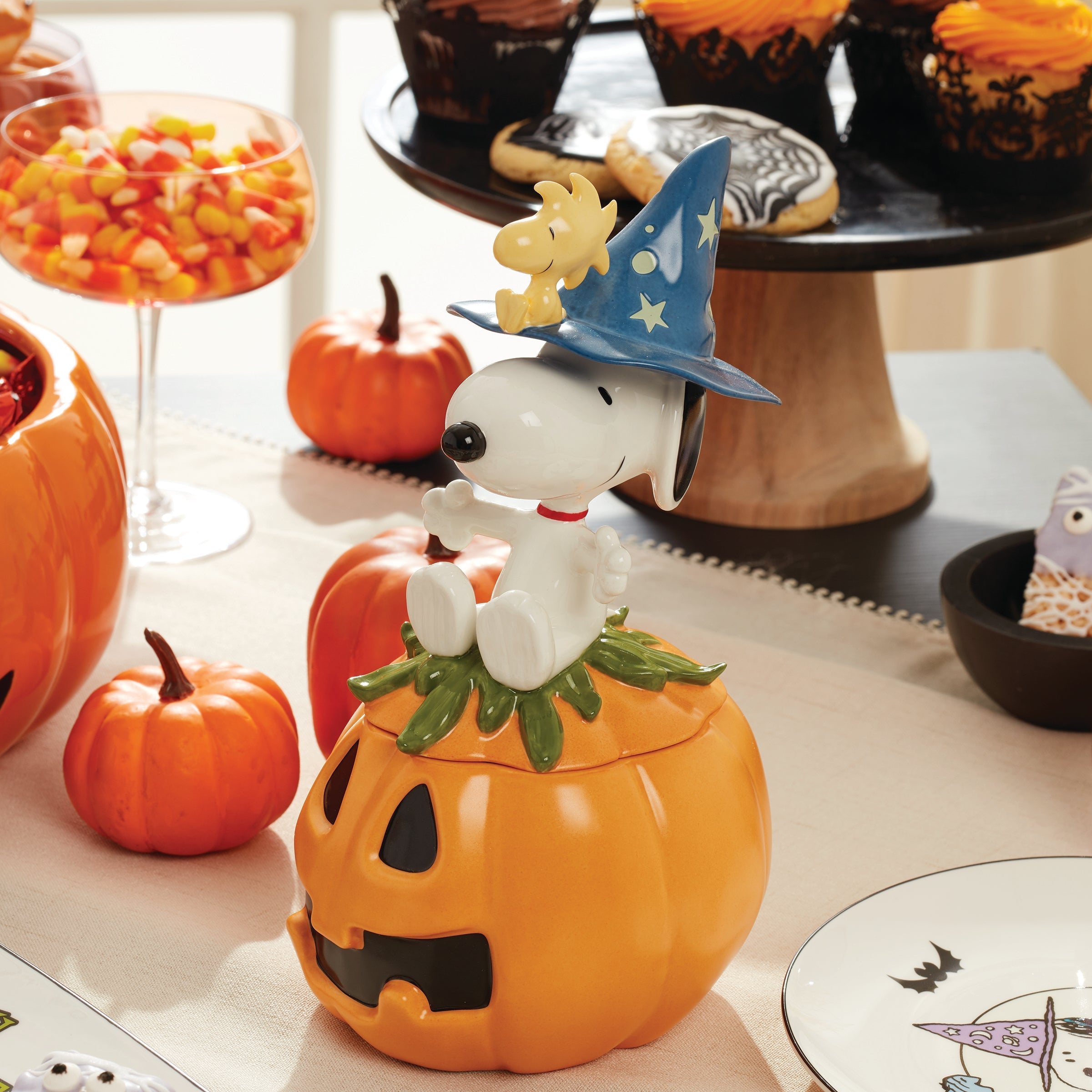 Lenox Premium The Great Pumpkin Covered Candy Dish - Image 3