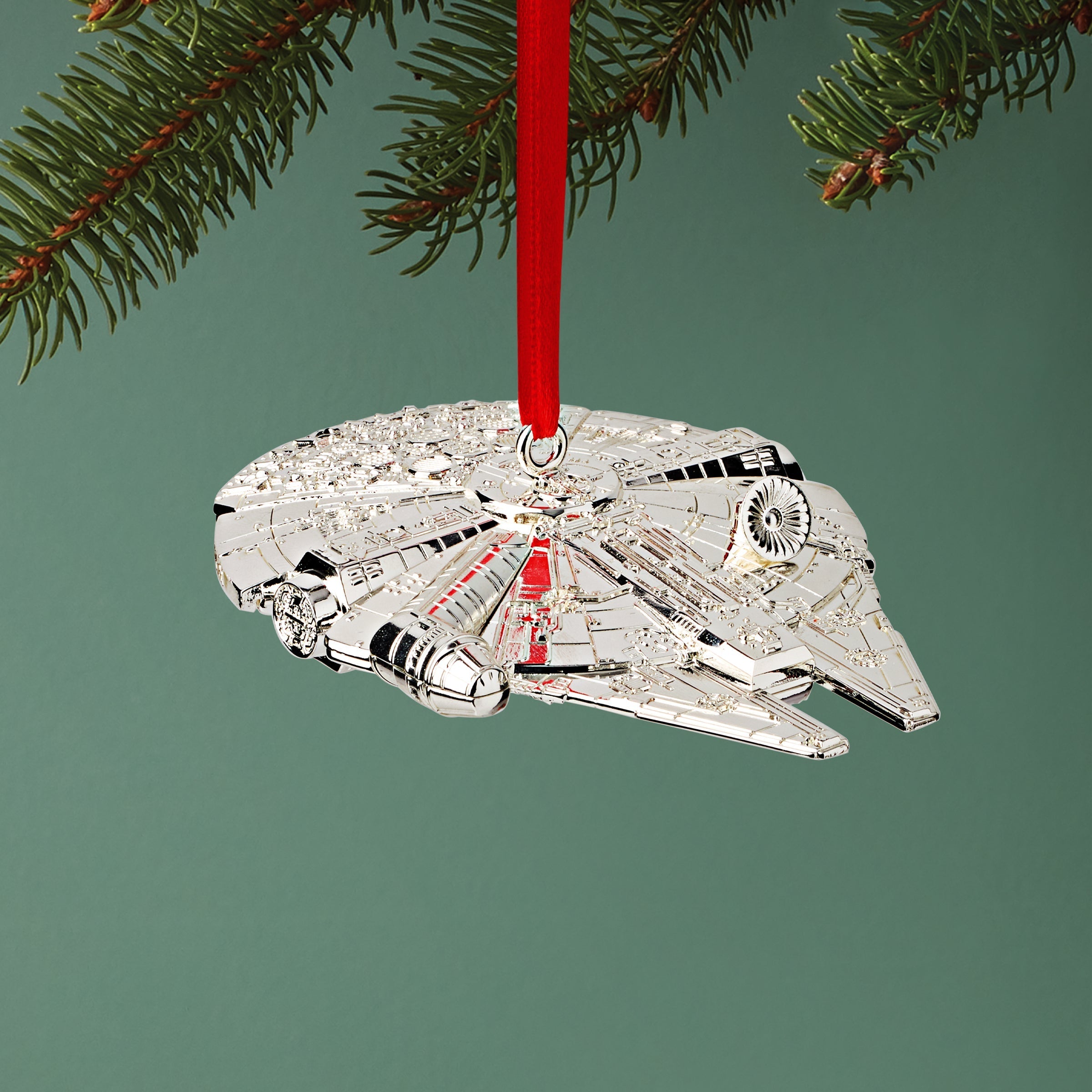 Lenox Premium Millennium Falcon Metal Ornament - Image 3
