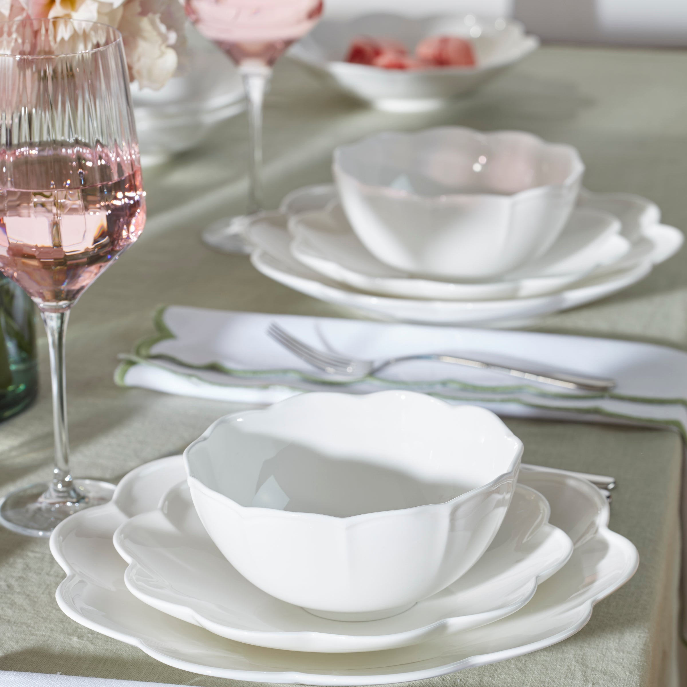 Lenox Premium Studio 1414 Scallop 12-Piece Dinnerware Set - Image 13