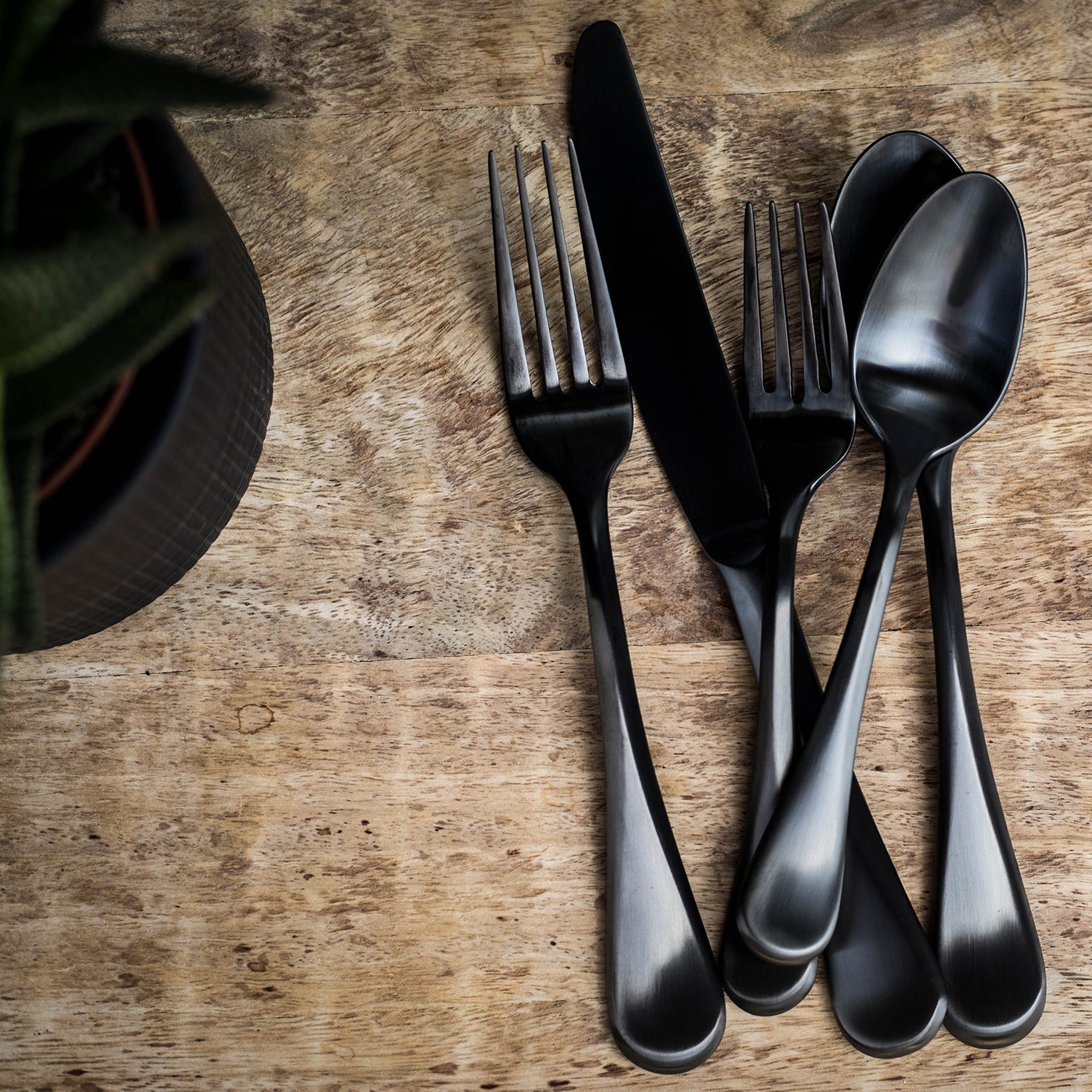Lenox Premium Eloquence Black Satin 20-Piece Flatware Set - Image 6