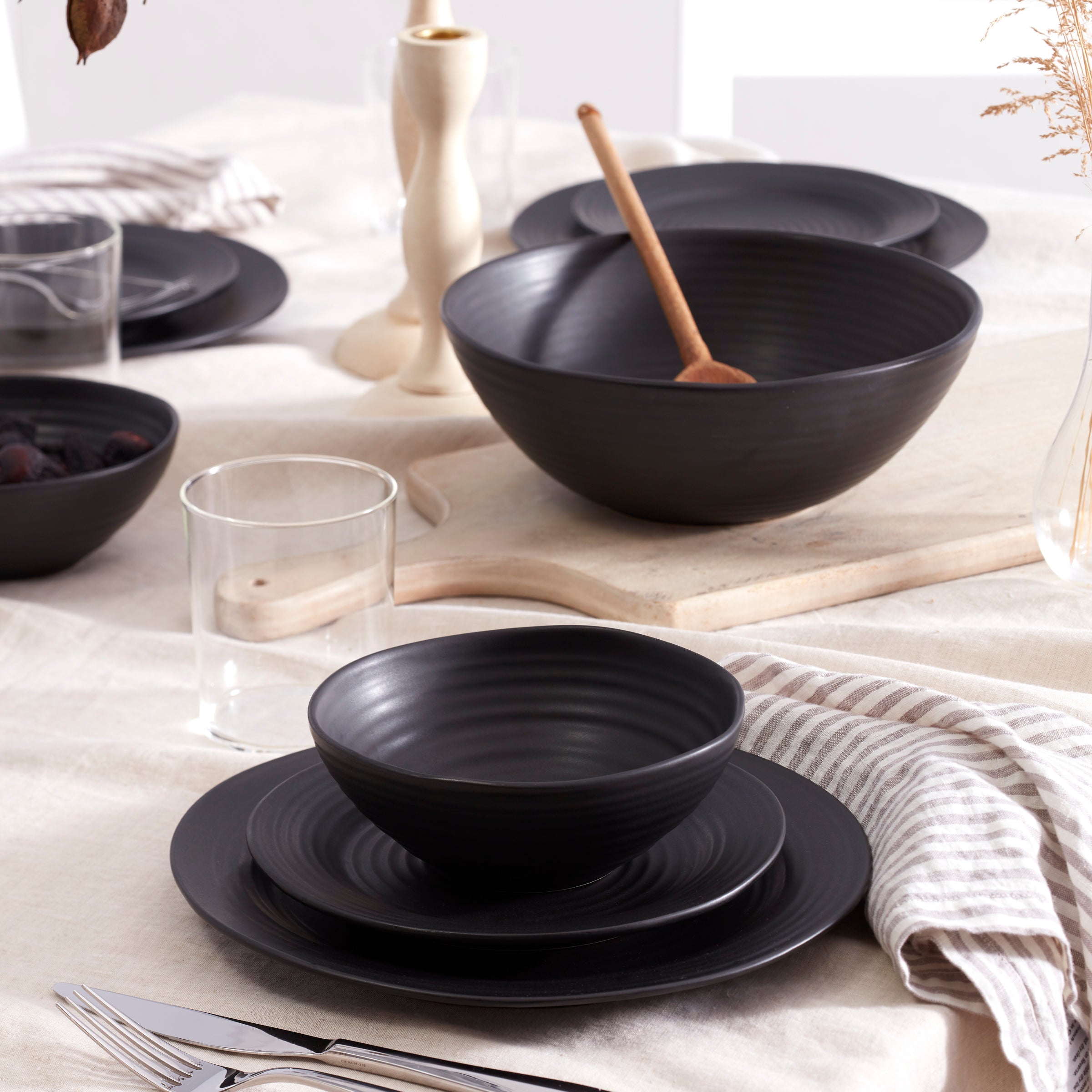 Lenox Premium Ridge Black 12-Piece Dinnerware Set - Image 3