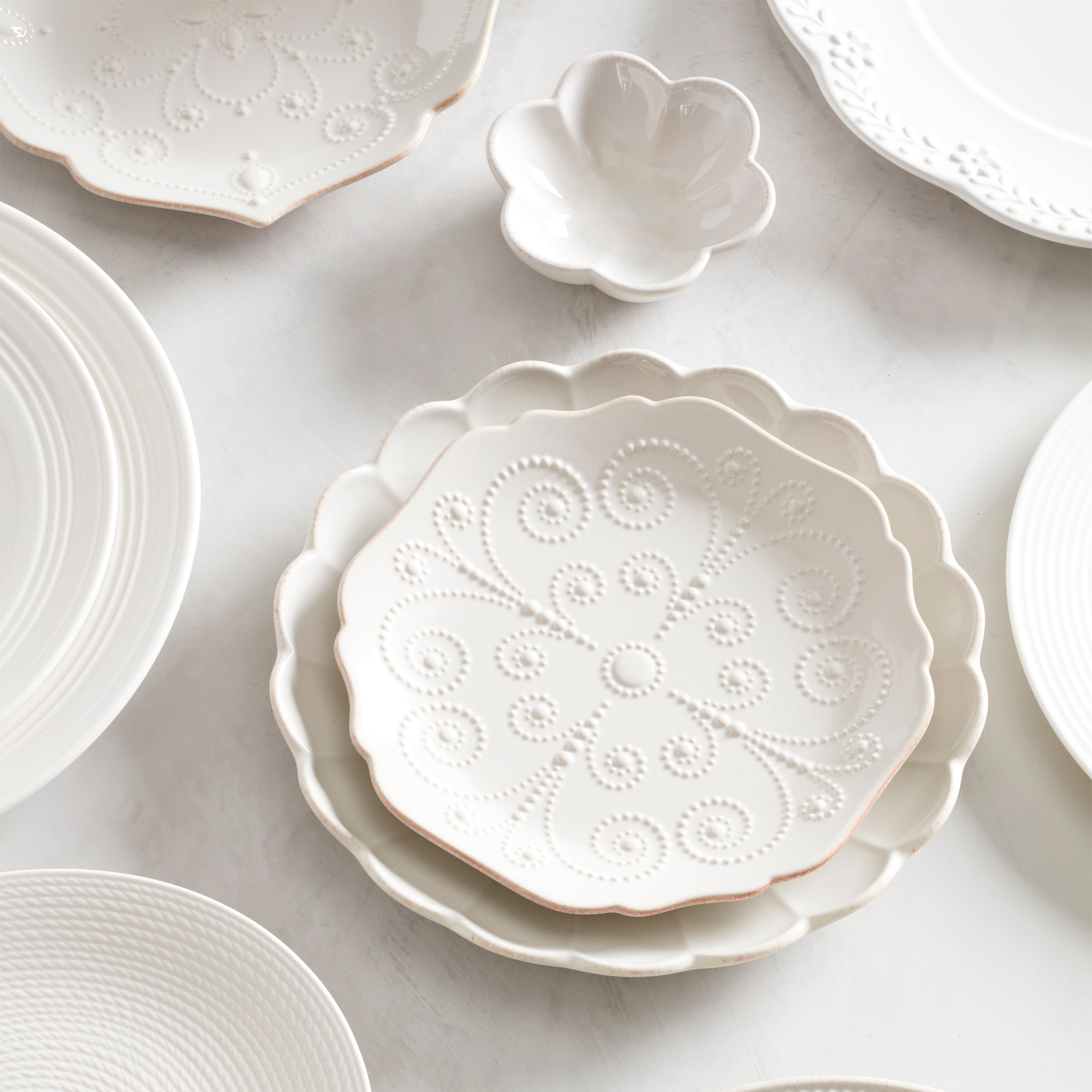 Lenox Premium French Perle White 4-Piece Dessert Set - Image 2