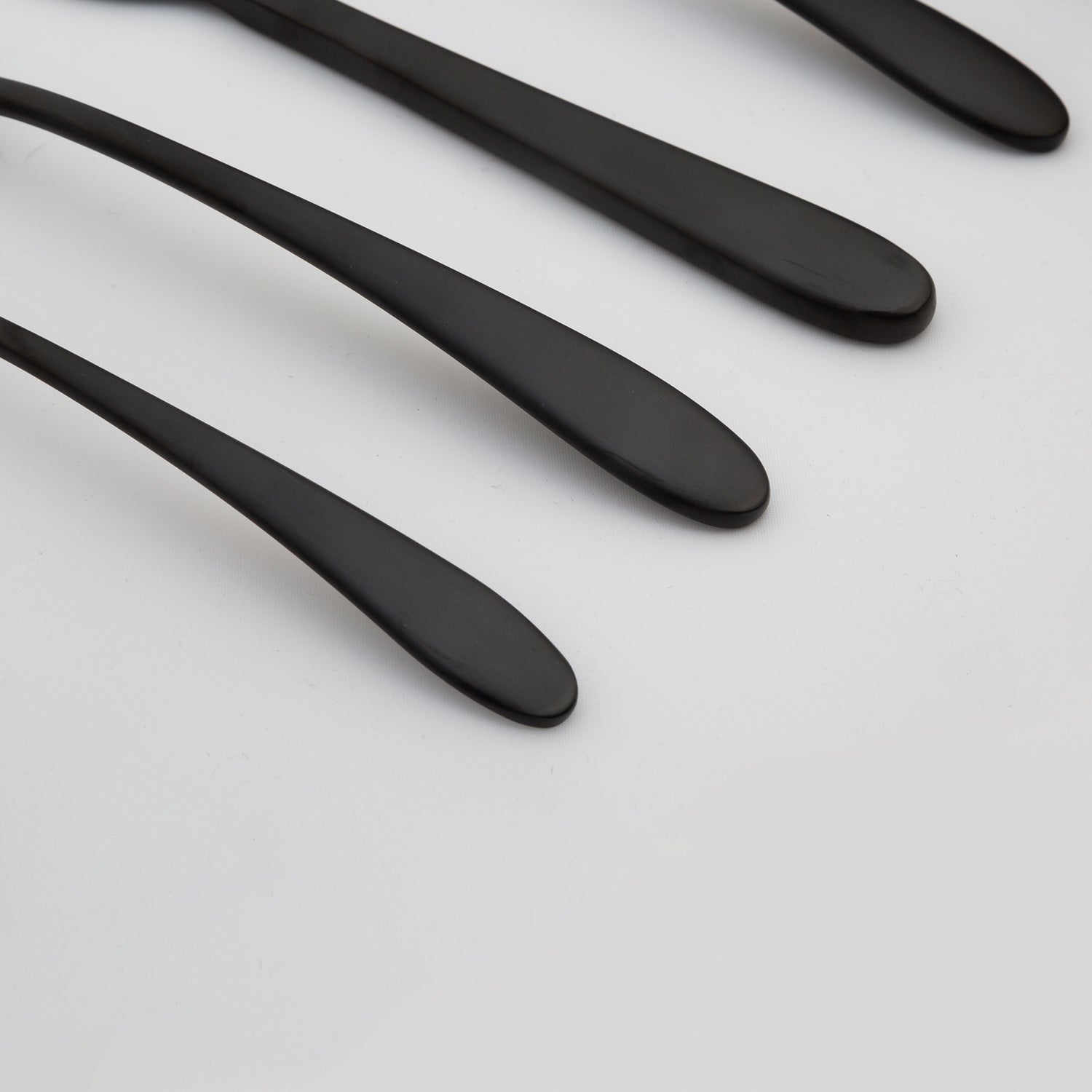 Lenox Premium Poet Black Satin 20-Piece Flatware Set - Image 6