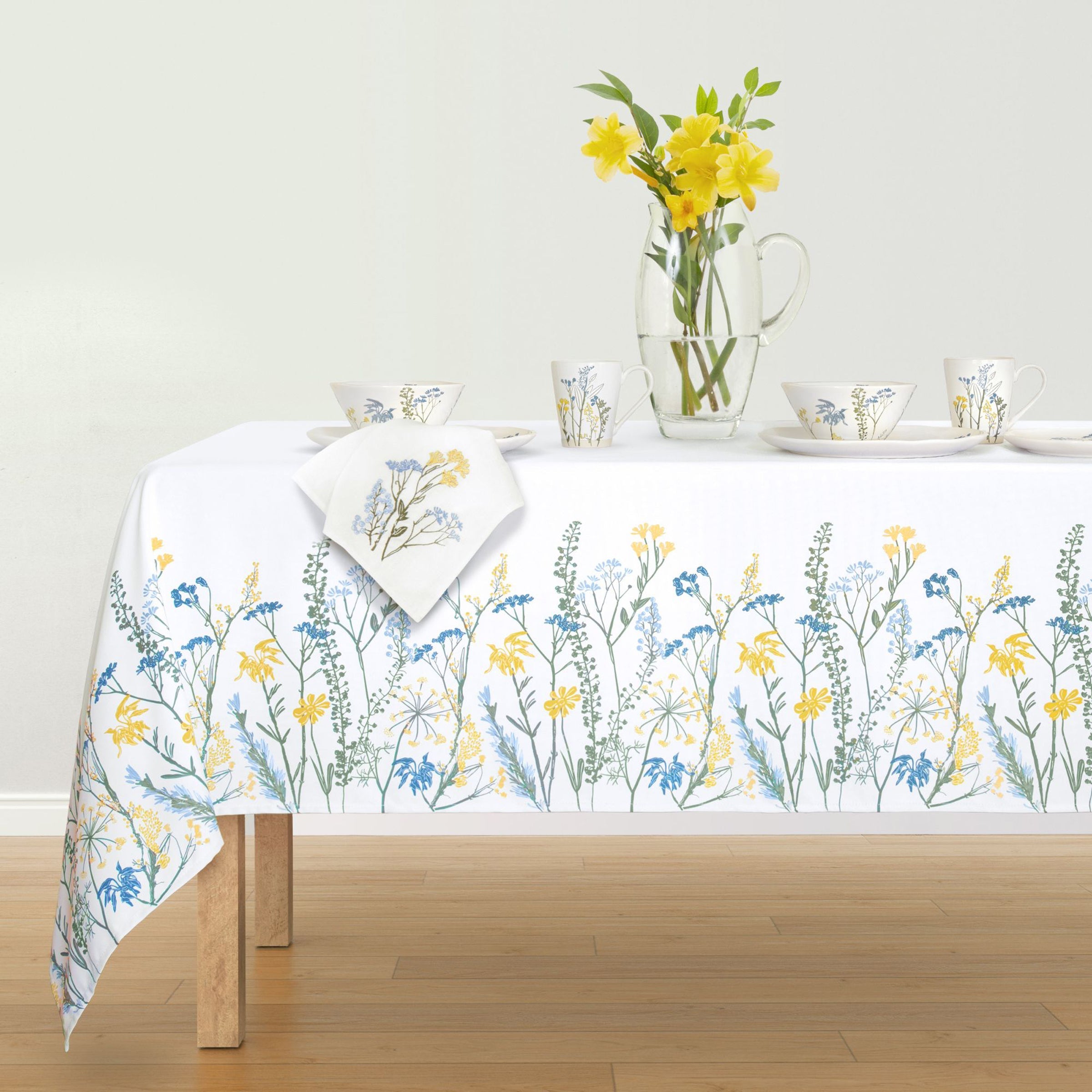Lenox Premium Wildflowers Border 60x84 Tablecloth