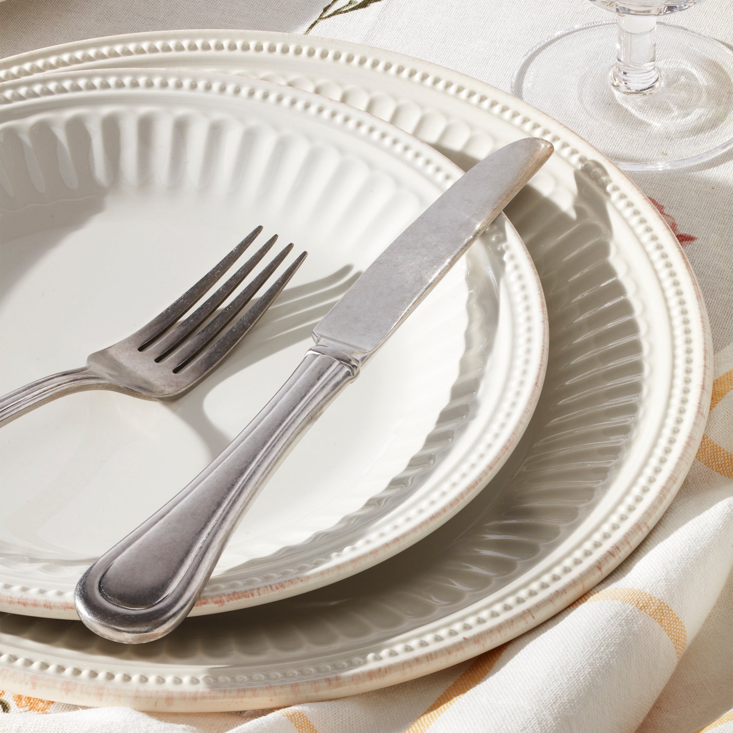 Lenox Premium French Perle Groove White 4-Piece Place Setting - Image 4