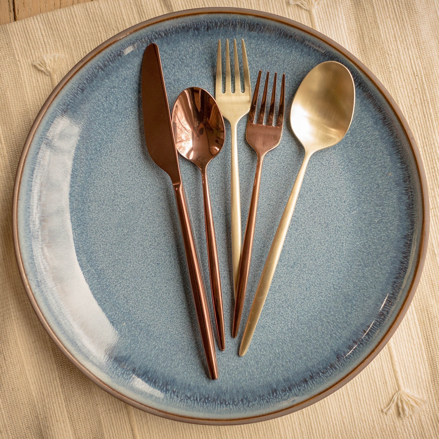 Lenox Premium Gaze Copper Mirror 20-Piece Flatware Set - Image 2