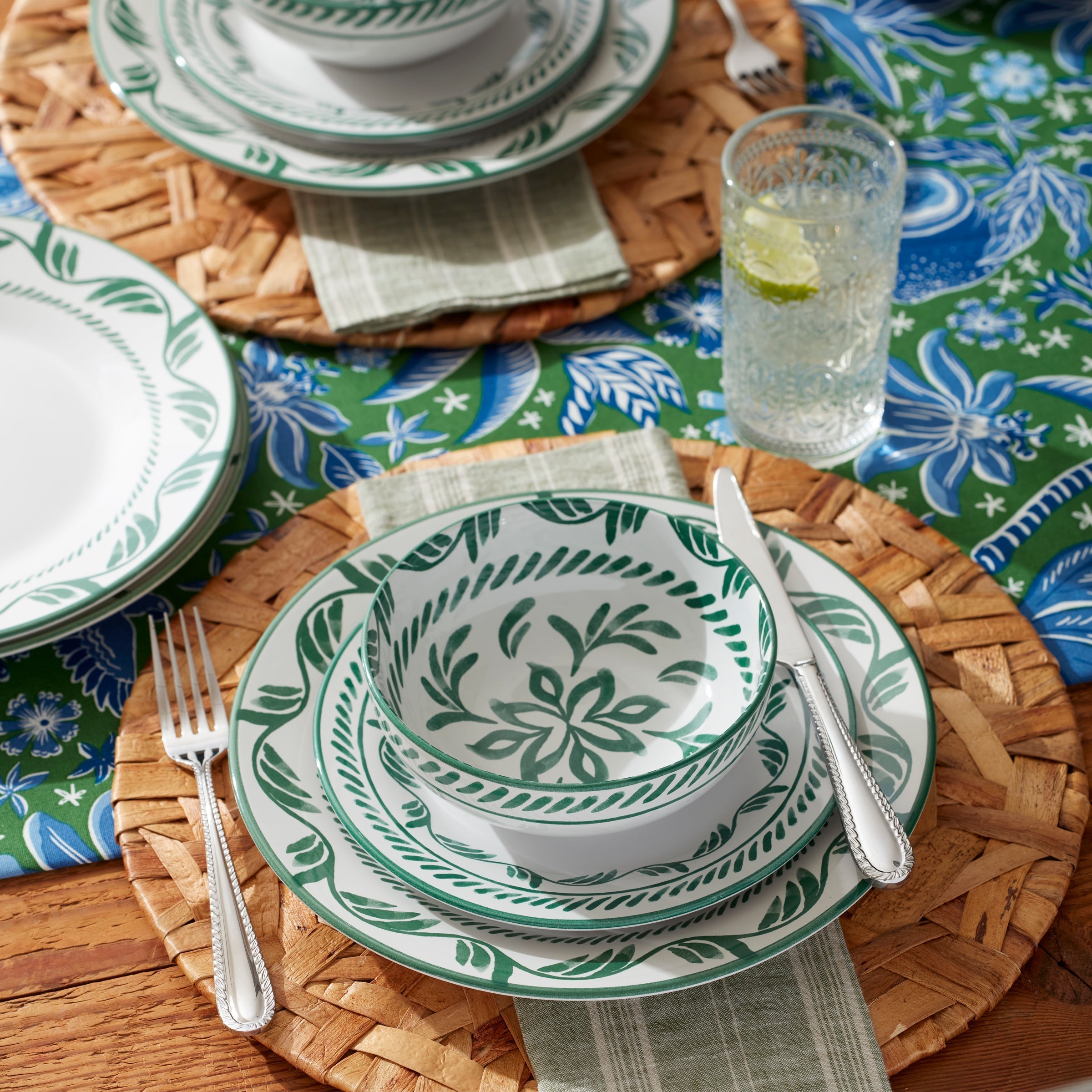 Lenox Premium Solear Green 12-Piece Dinnerware Set - Image 7