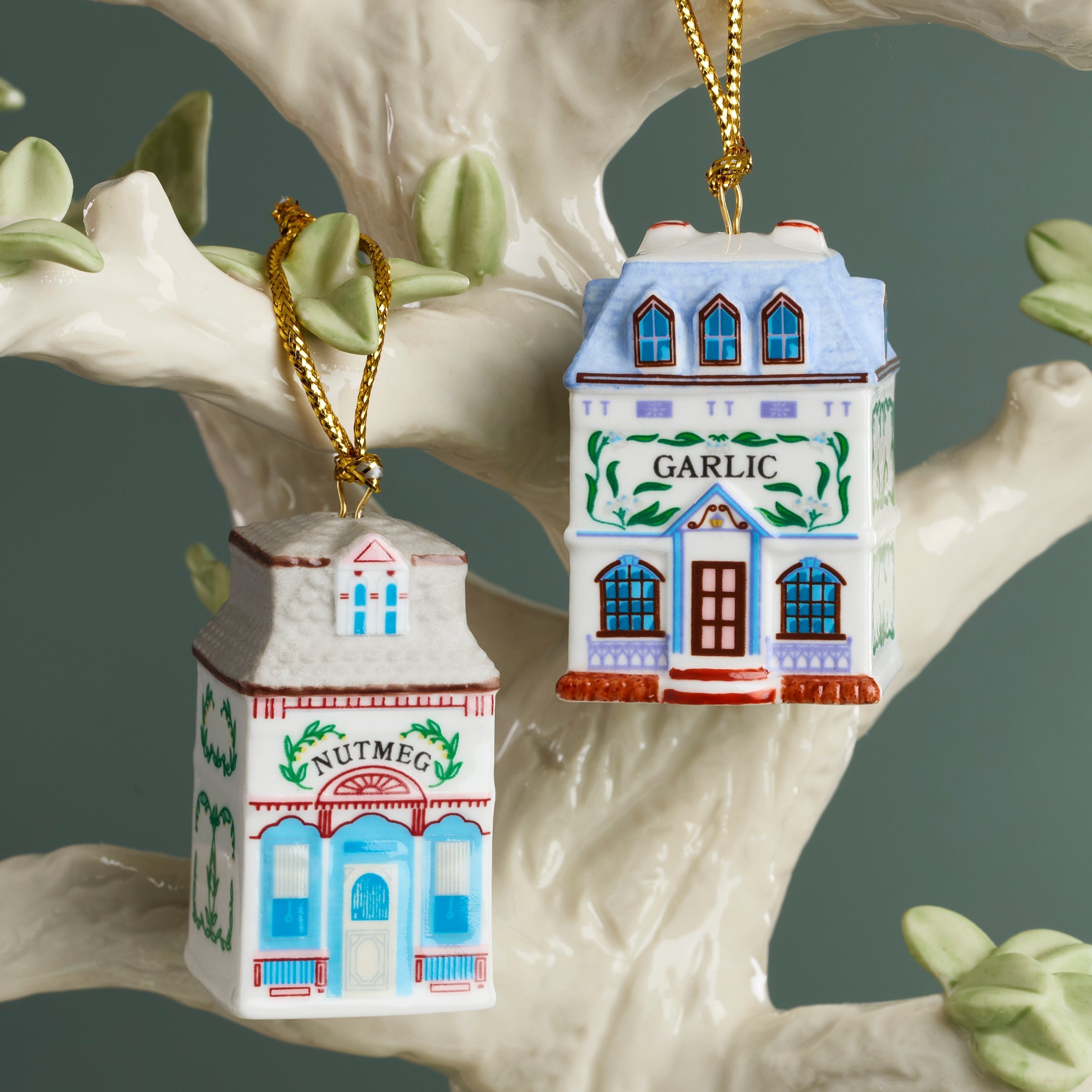 Lenox Premium Lenox Spice Village 10-Piece Mini Ornament Set - Image 5