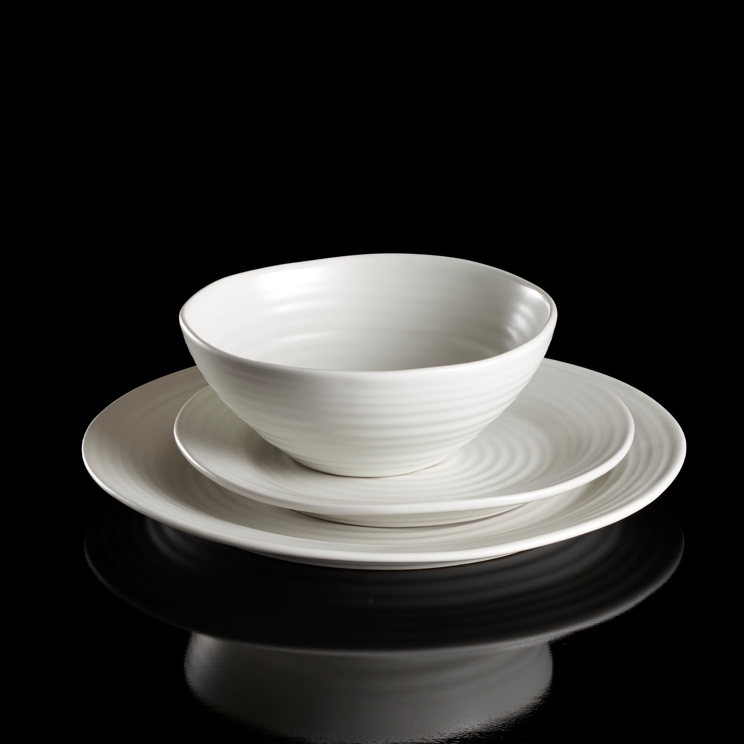 Lenox Premium Ridge White 12-Piece Dinnerware Set - Image 8