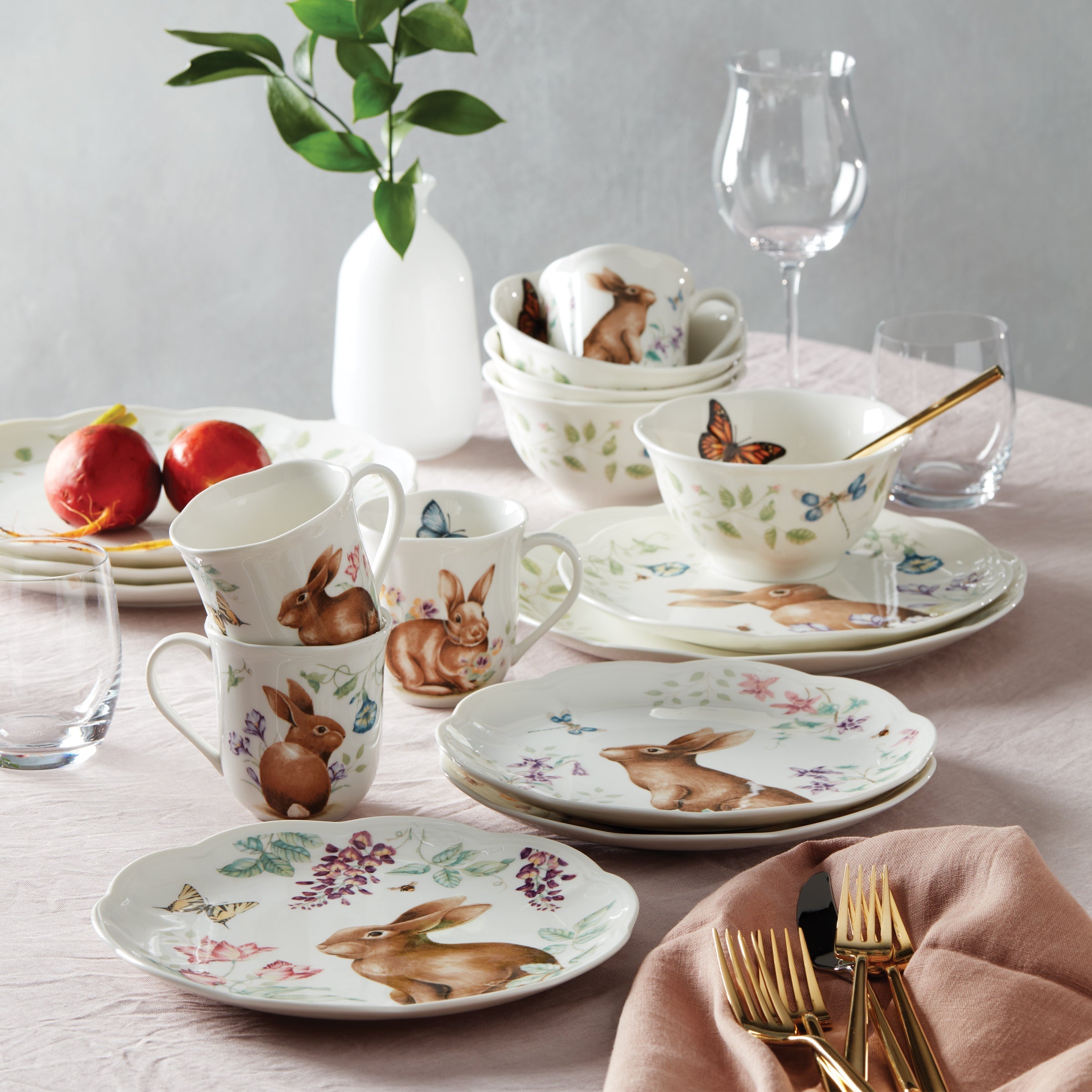 Lenox Premium Butterfly Meadow Bunny 16-Piece Dinnerware Set - Image 3