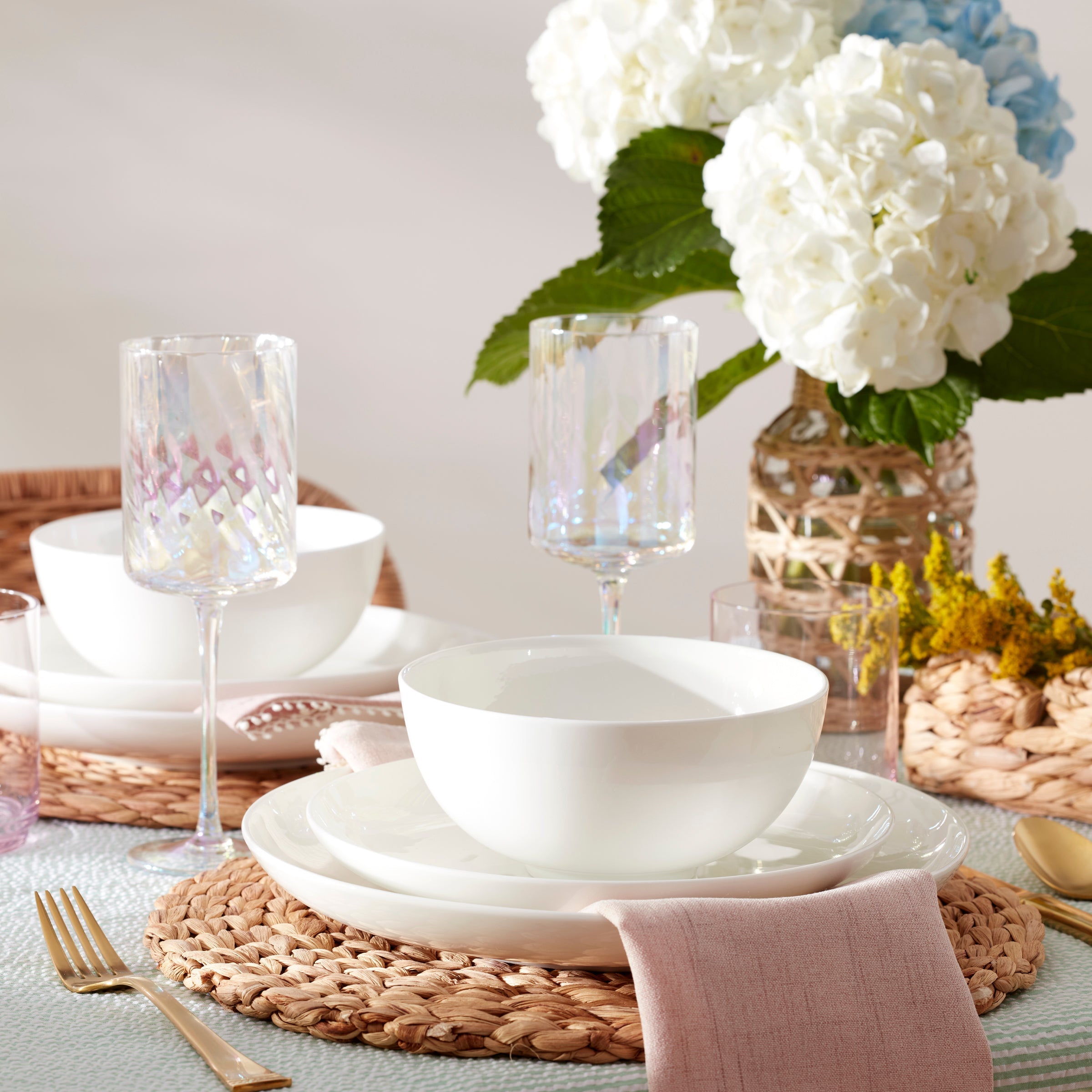 Lenox Premium Studio 1414 Coupe 18-Piece Dinnerware Set - Image 5