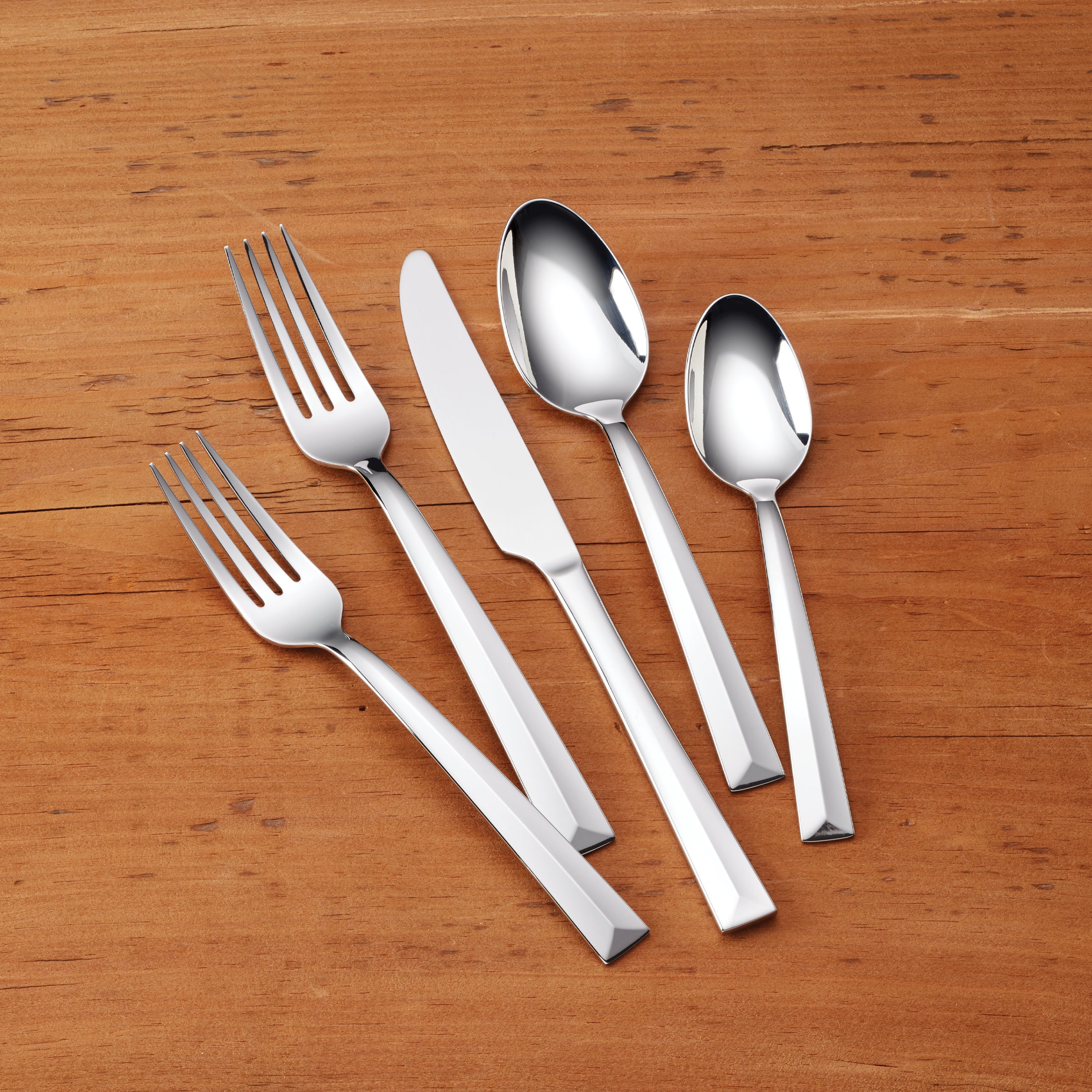 Lenox Premium Moxie 20-Piece Flatware Set - Image 4