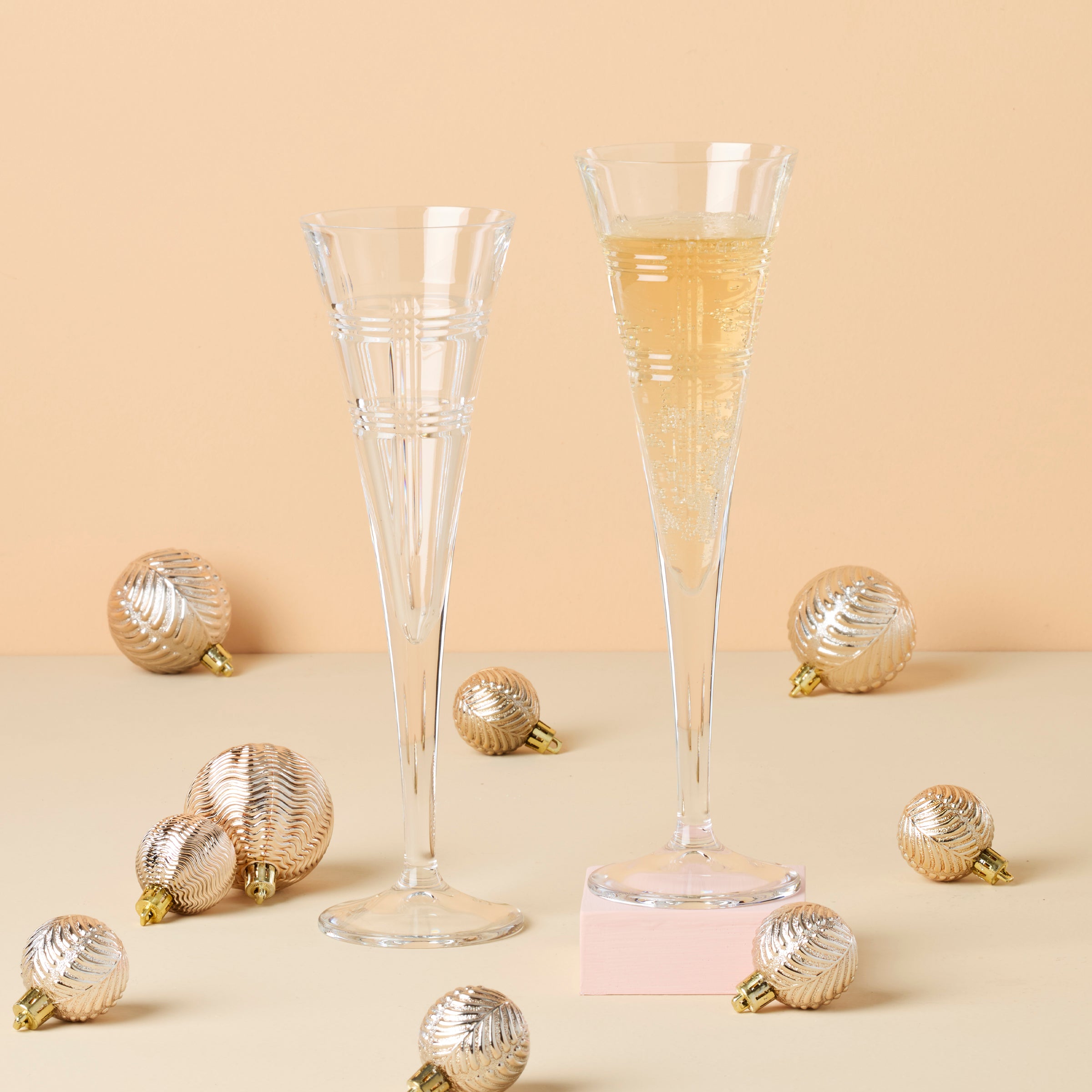 Lenox Premium Hudson Crystal Toasting Flutes, Set of 2 - Image 3