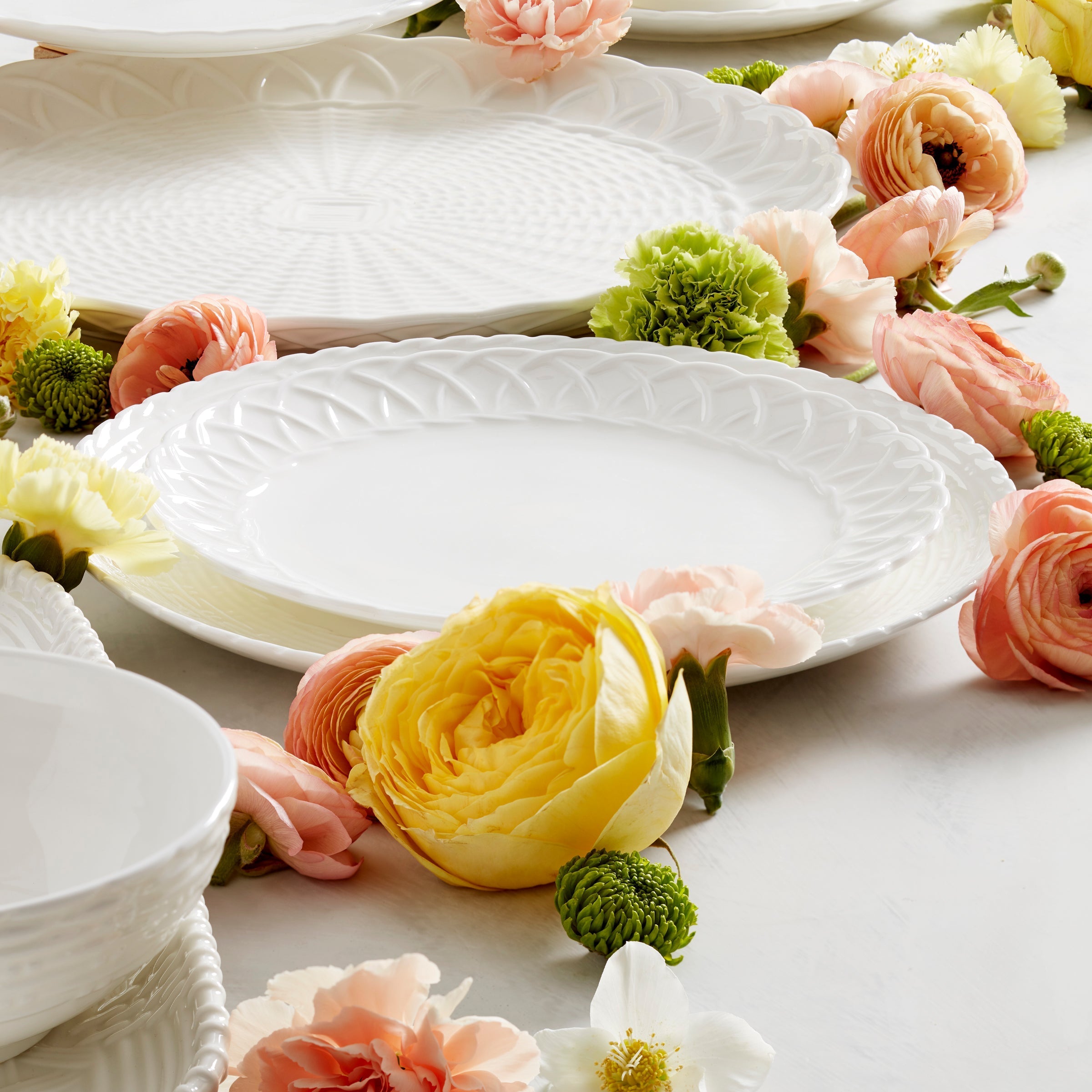 Lenox Premium Wicker Creek 12-Piece Dinnerware Set - Image 4