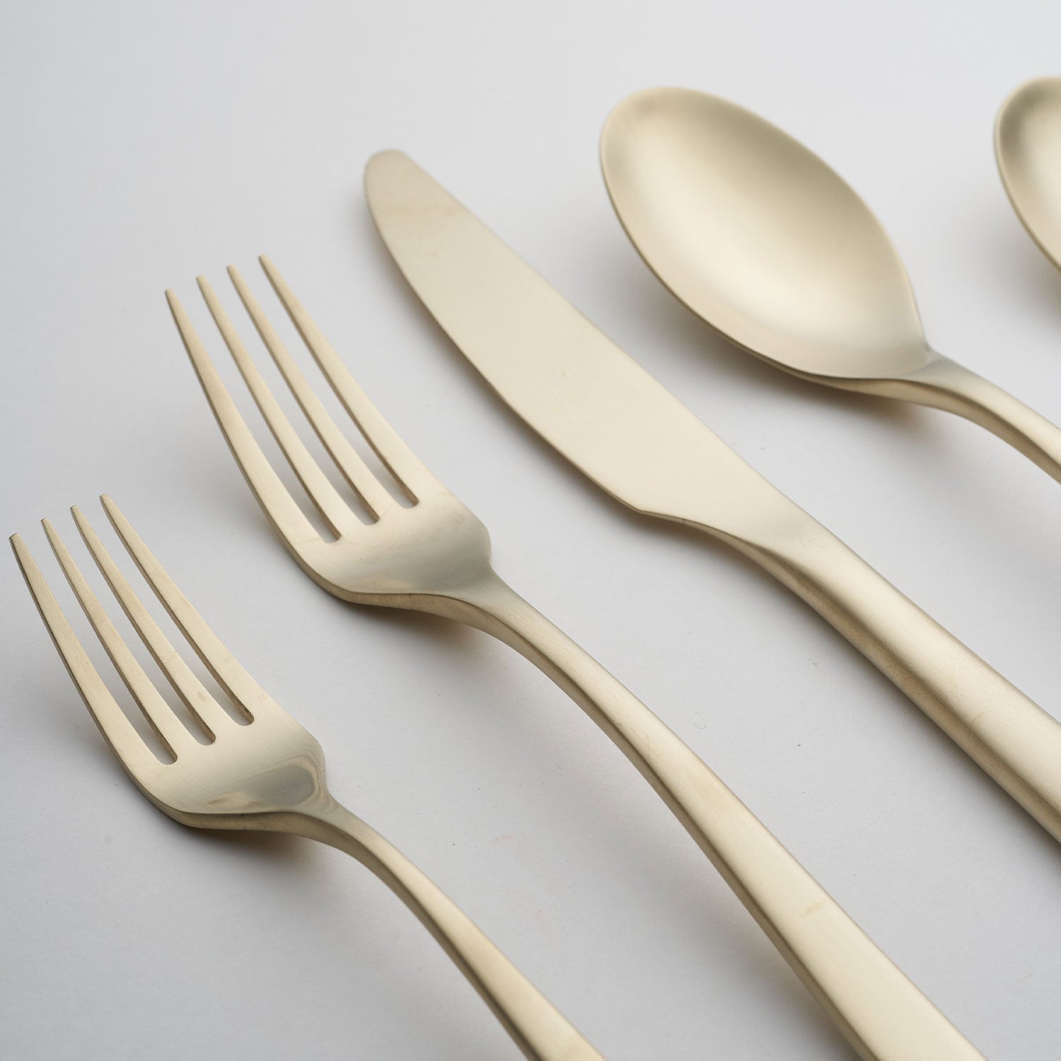 Lenox Premium Averie Champagne Satin 20-Piece Flatware Set - Image 4