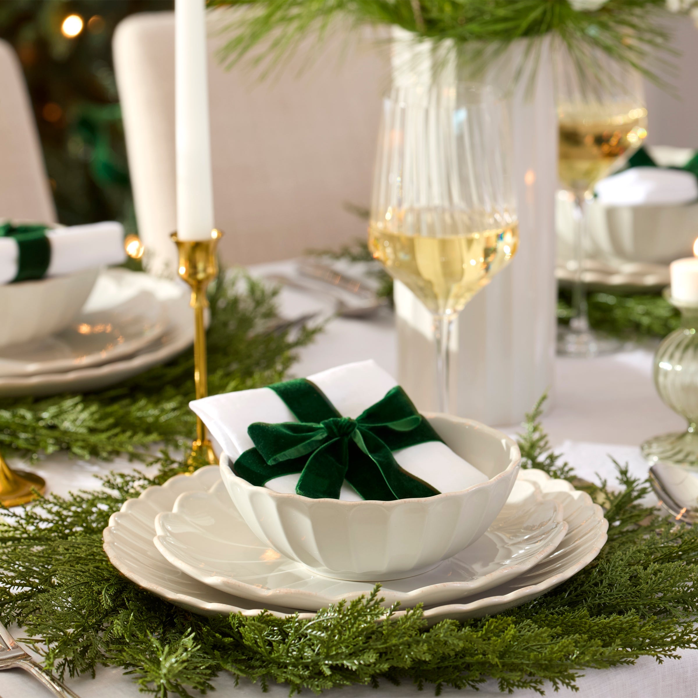 Lenox Premium French Perle Scallop White 12-Piece Dinnerware Set - Image 9