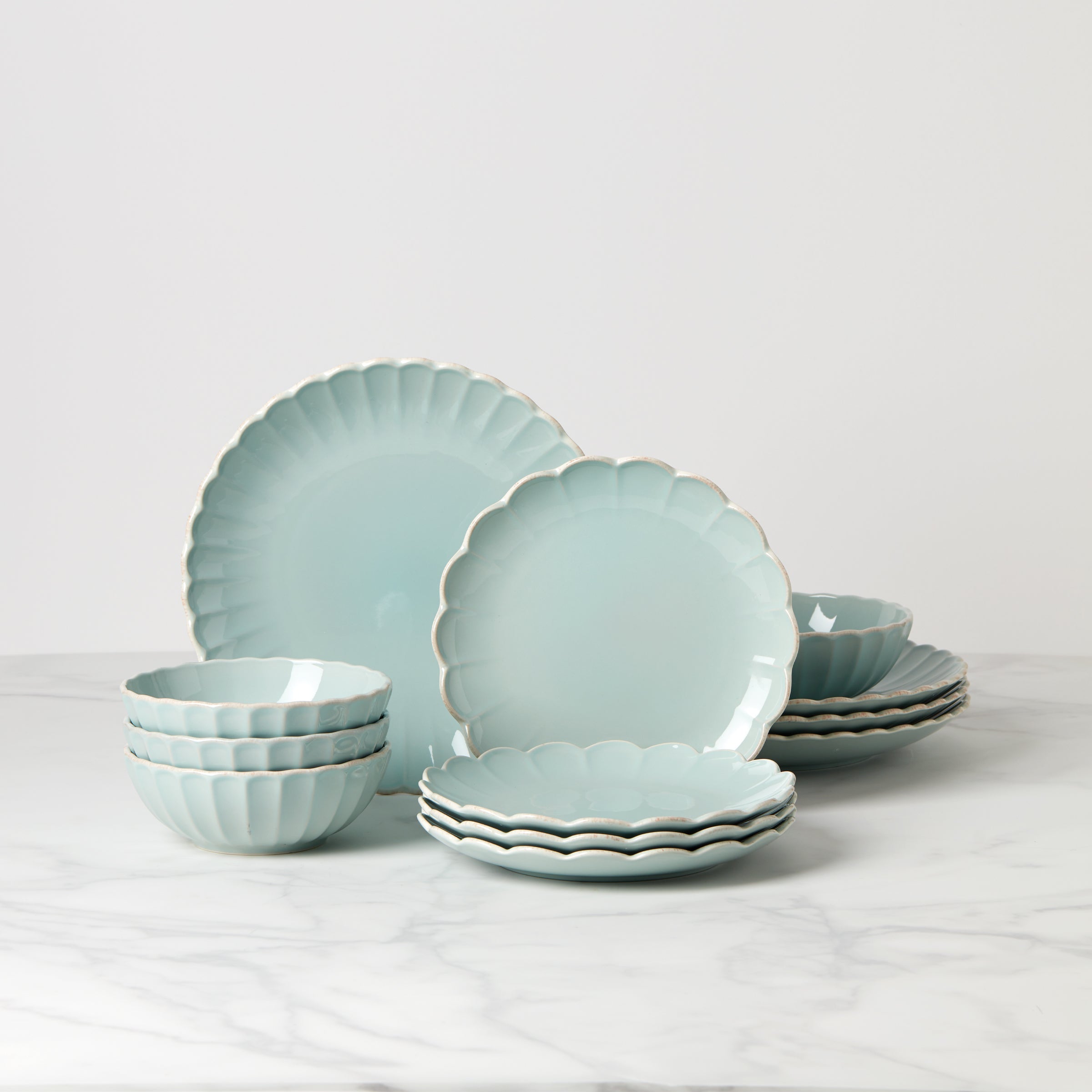 Lenox Premium French Perle Scallop Ice Blue 12-Piece Dinnerware Set