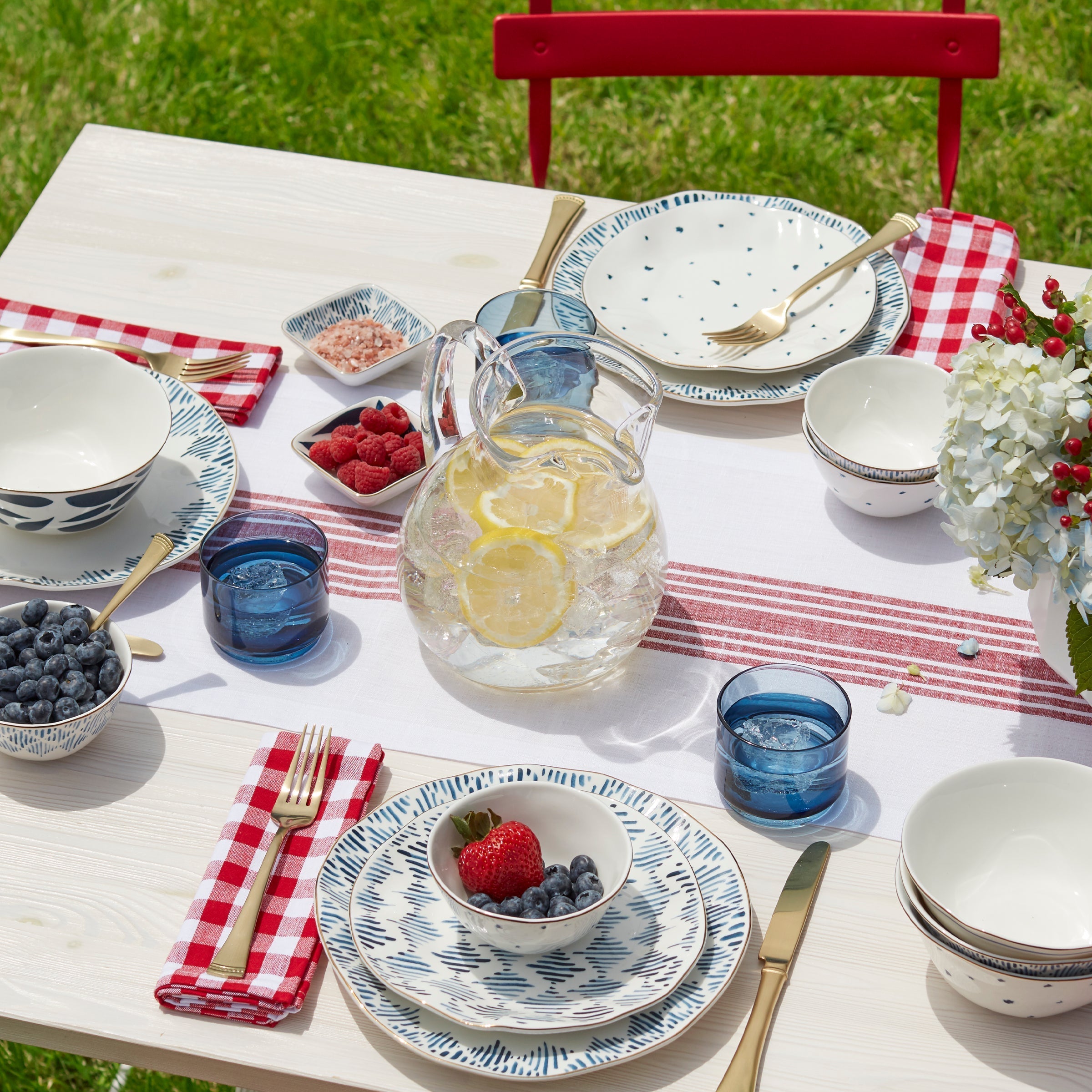 Lenox Premium Tuscany Classics Party Pitcher - Image 5