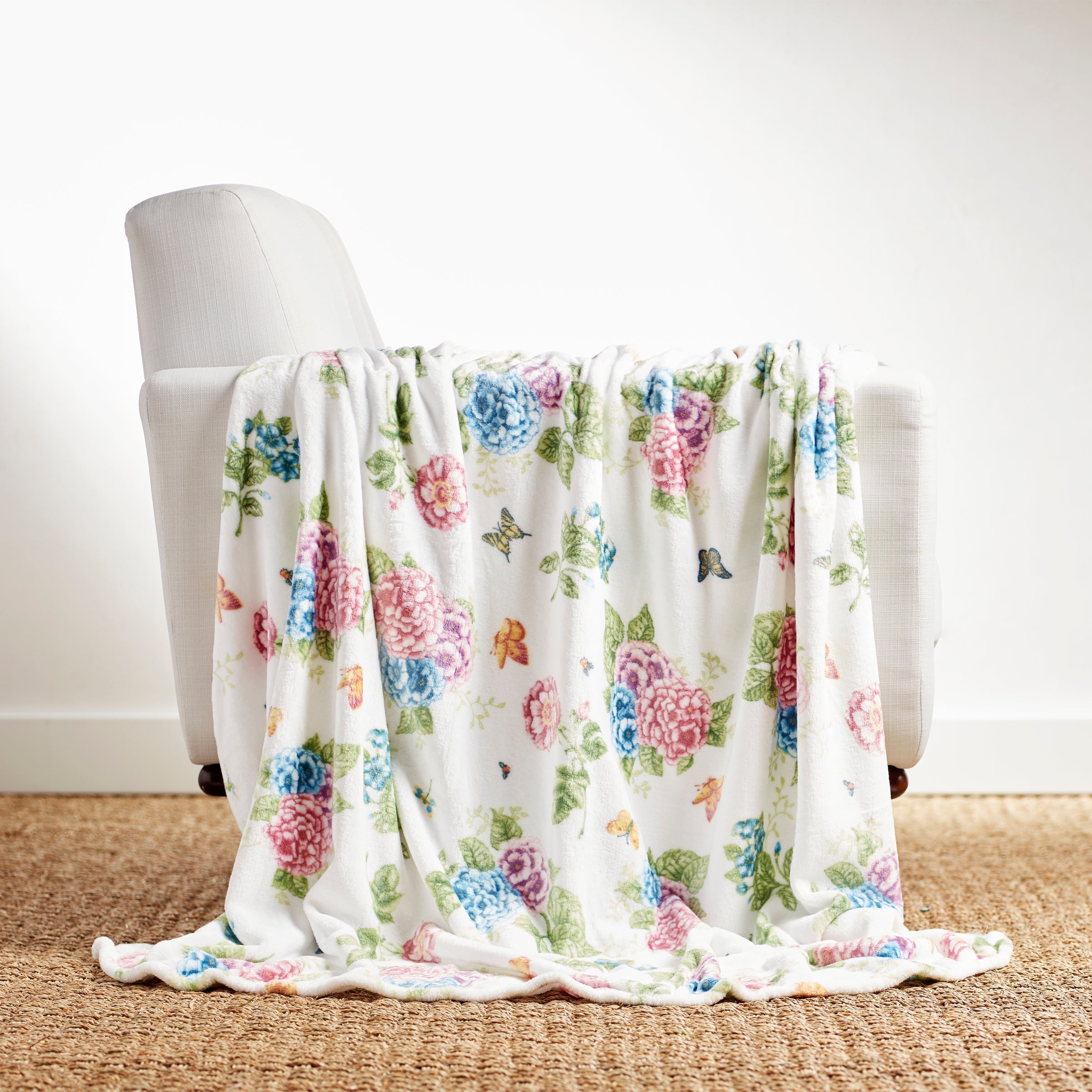 Lenox Premium Butterfly Meadow Hydrangea Throw Blanket - Image 7
