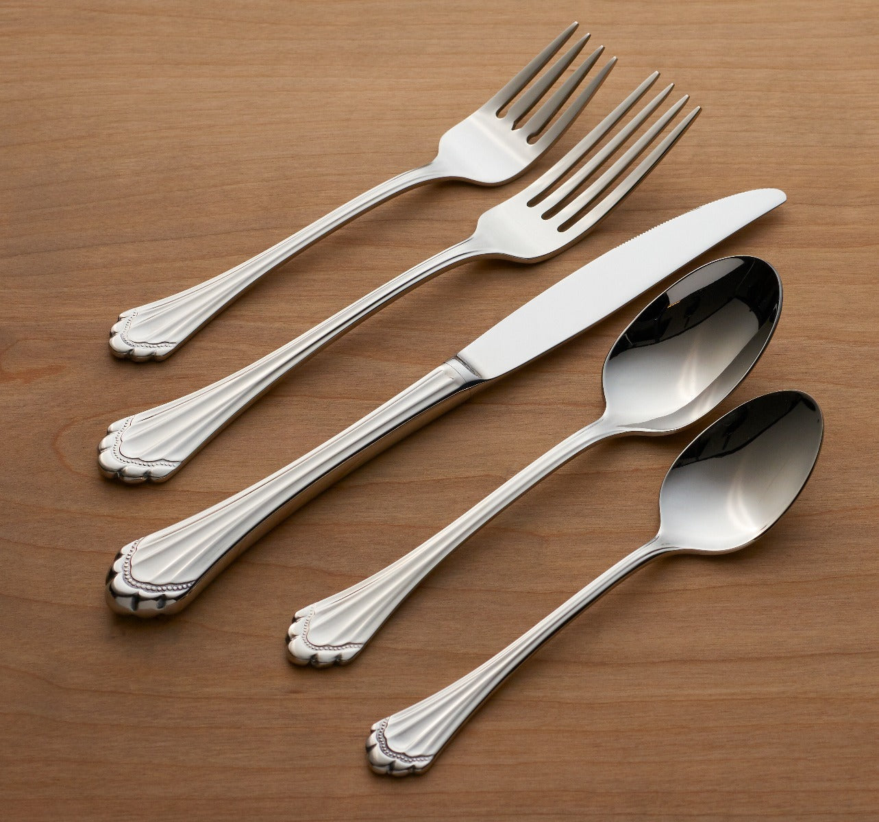 Lenox Premium Marquette 5-Piece Place Setting - Image 2