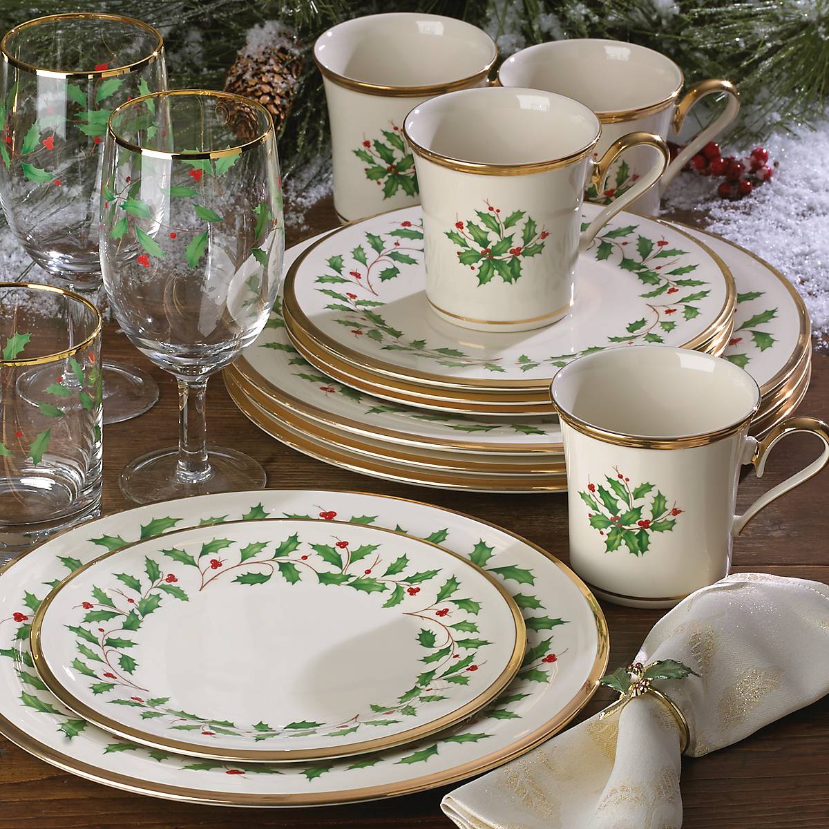 Lenox Premium Holiday 12-Piece Plate & Mug Dinnerware Set - Image 7